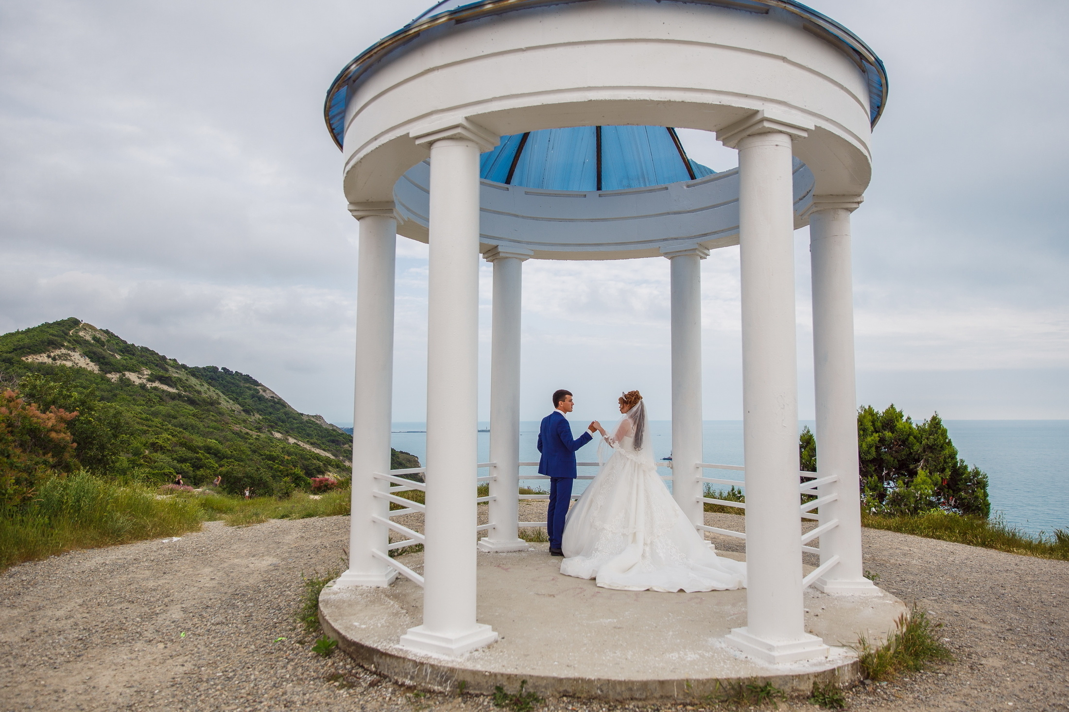 Renatphoto-Пример свадебных фотографий в базовой обработке. Профессиональная фотосъёмка интерьеров, предметная фотосессия еды для меню г. Анапа