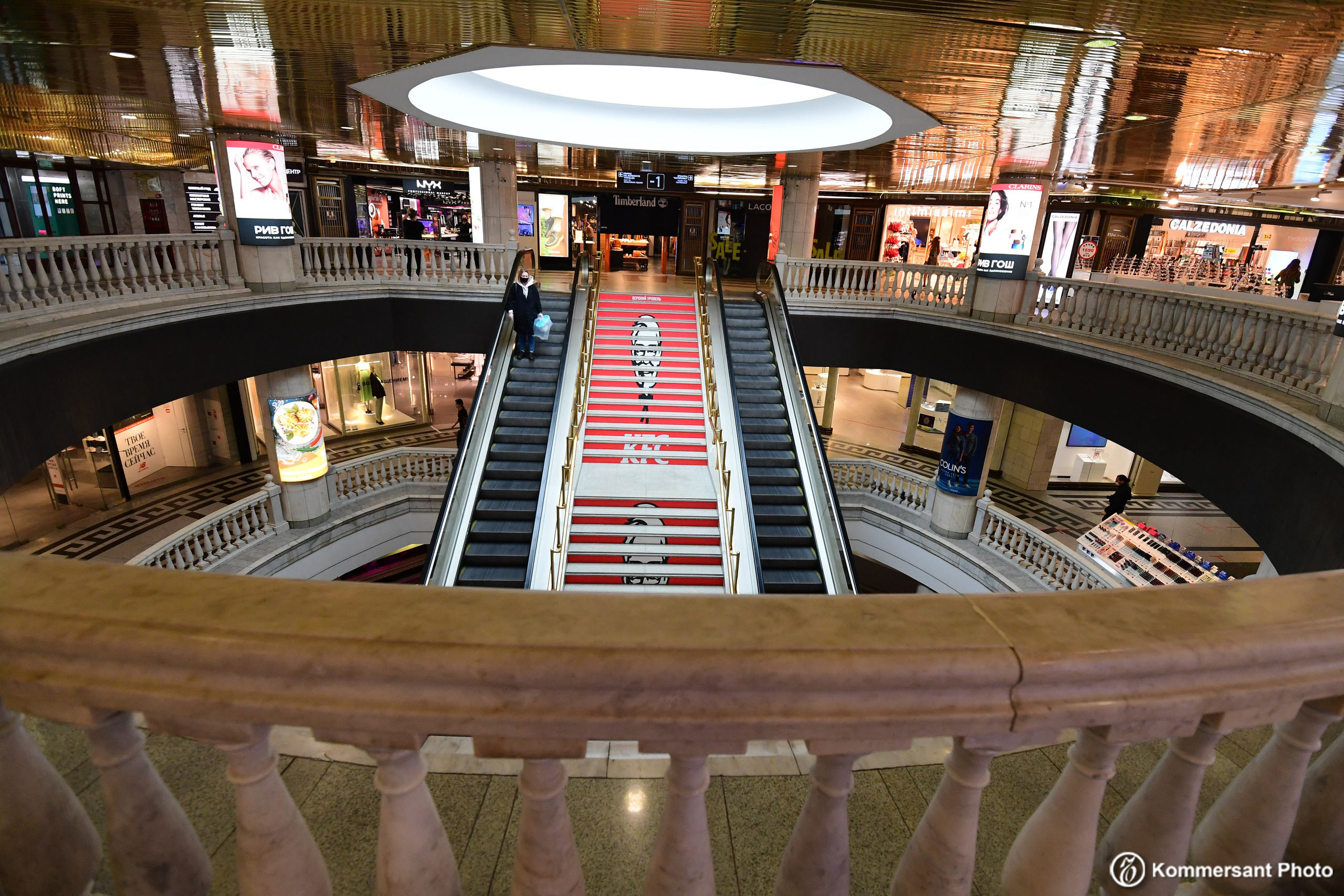 Пандемия Covid-19. Игорь Иванко — Репортажный и событийный фотограф. Москва