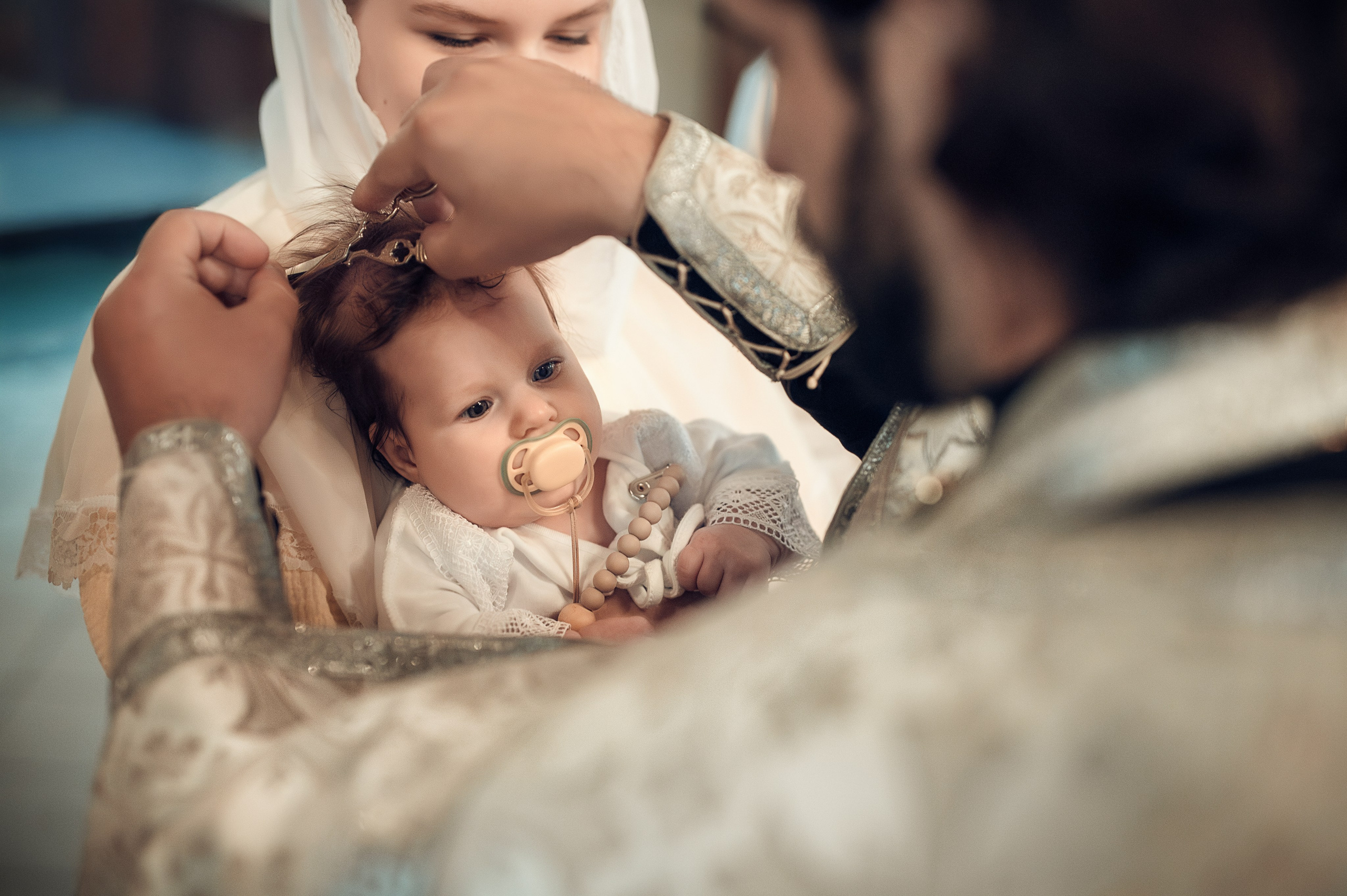 Фотосессия крещения младенца в Болтино