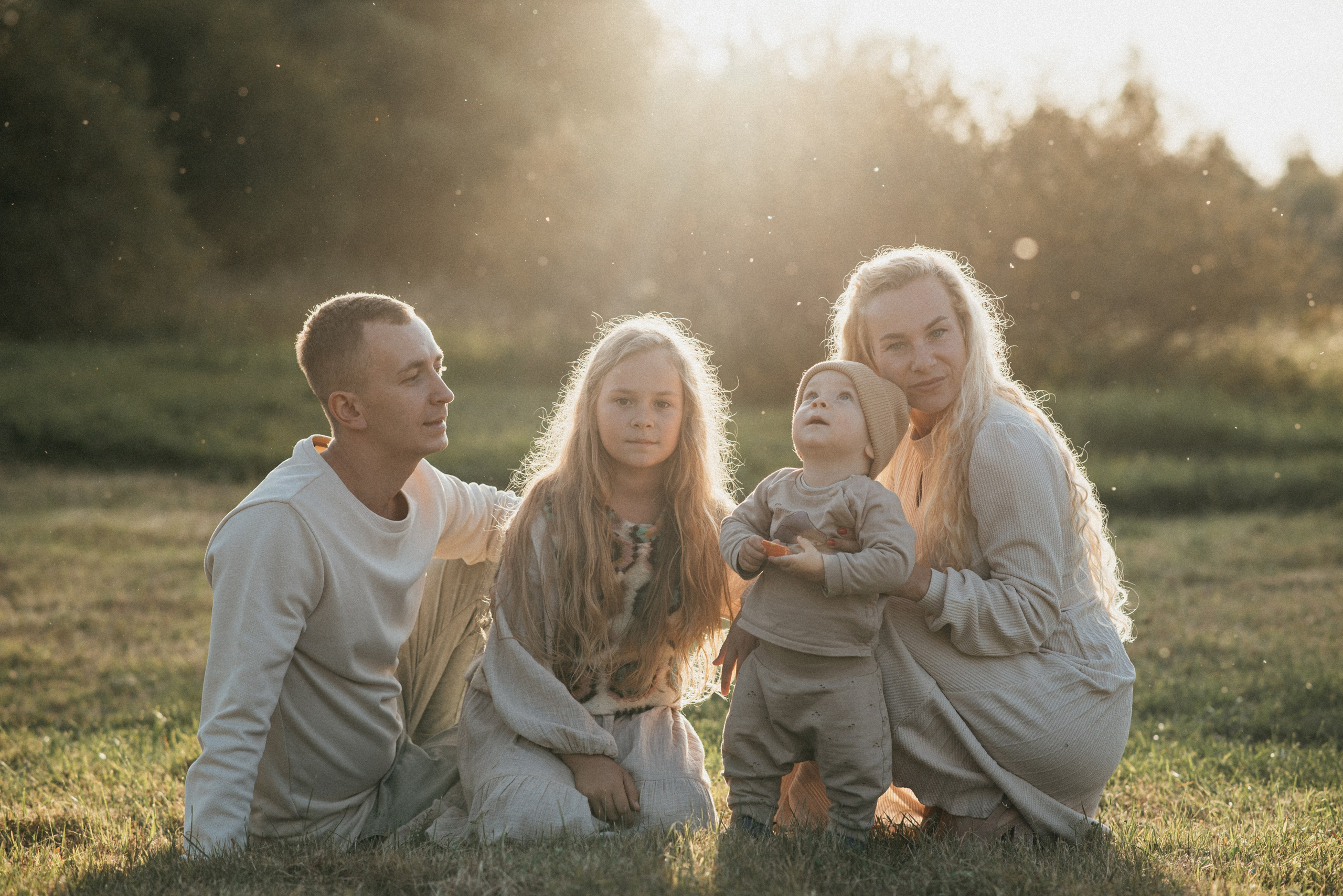 Света, Саша, Алиса и Ян. Семейный фотограф в Клину и Москве Елена Храпунова