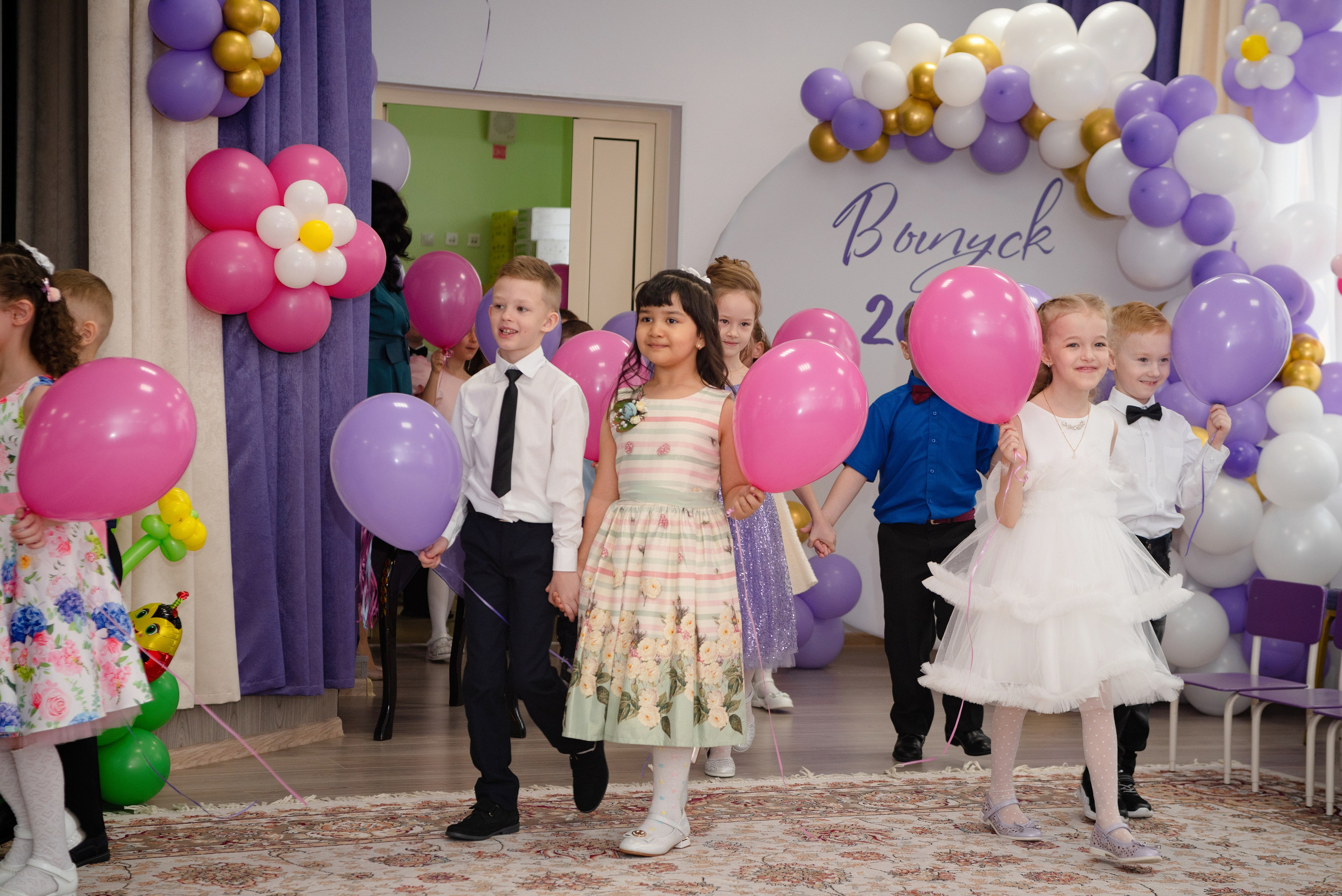 выпускные фотокниги Сургут