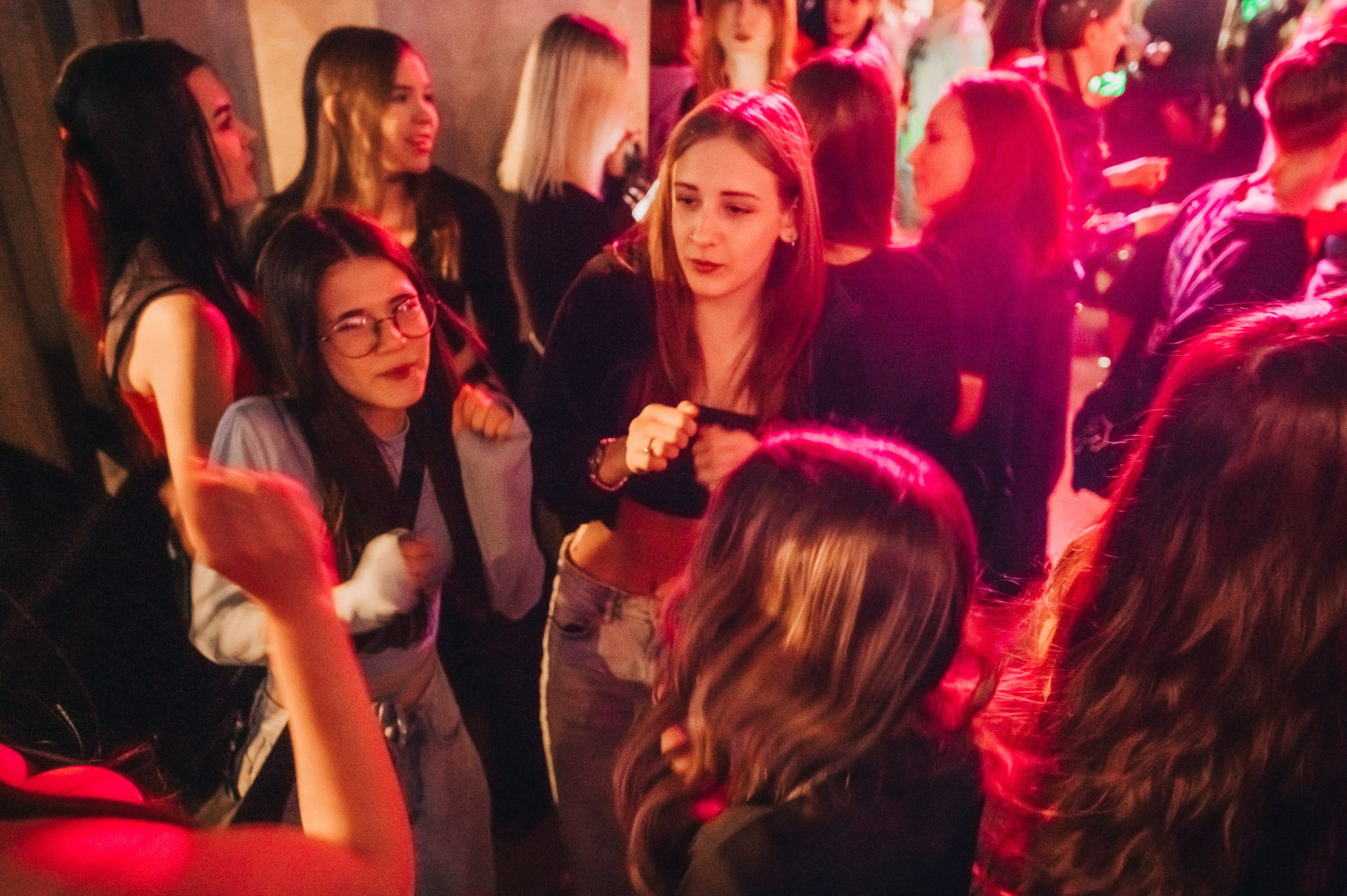 8 MARCH WOMENS DAY PARTY. Фотограф в Кемерово Владислав Шульц