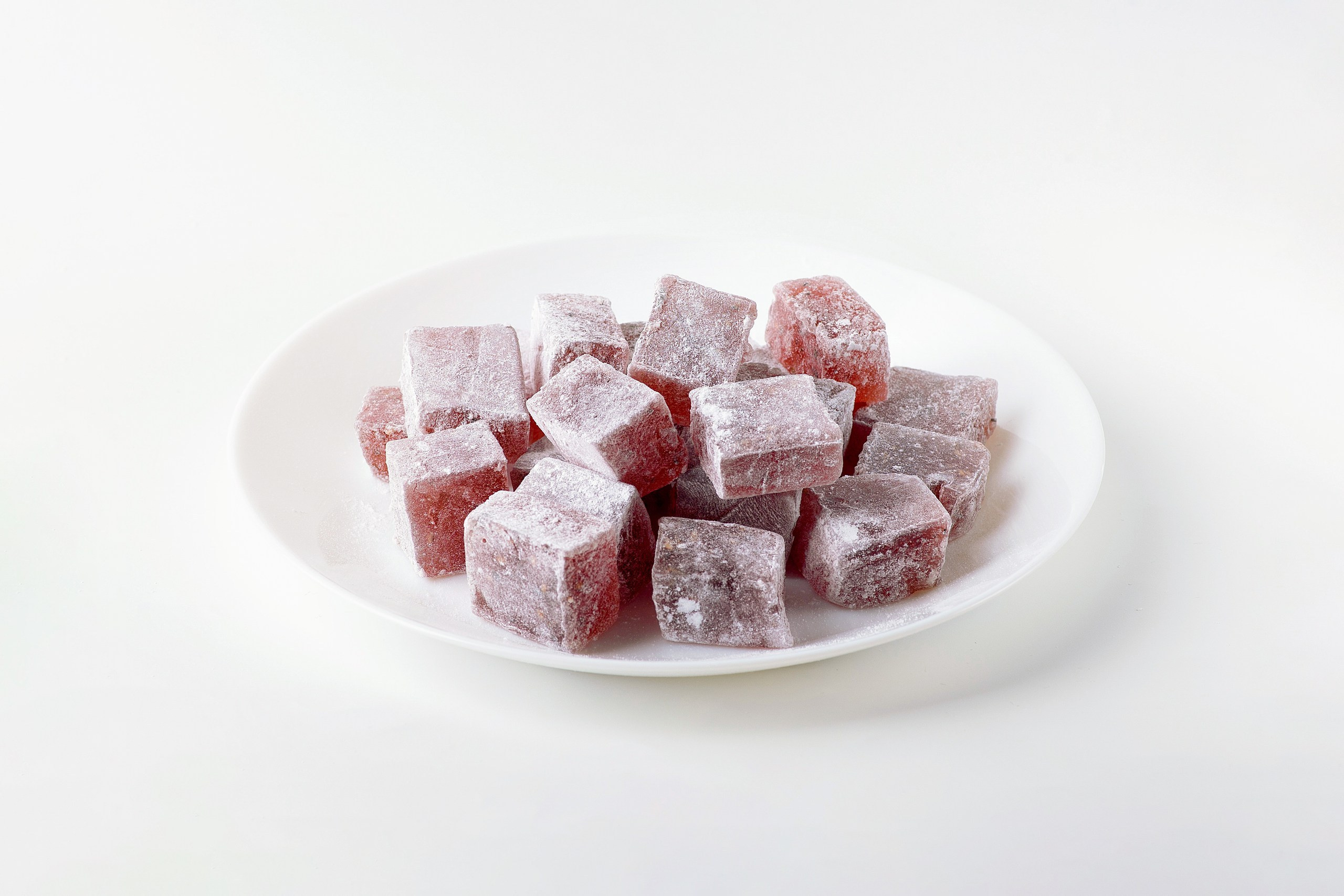 предметный фотограф казань, каталожная съемка , фудфото для меню сайта, меню пекарни, фудсъемка на белом фоне, мармелад на белой тарелке на белом фоне