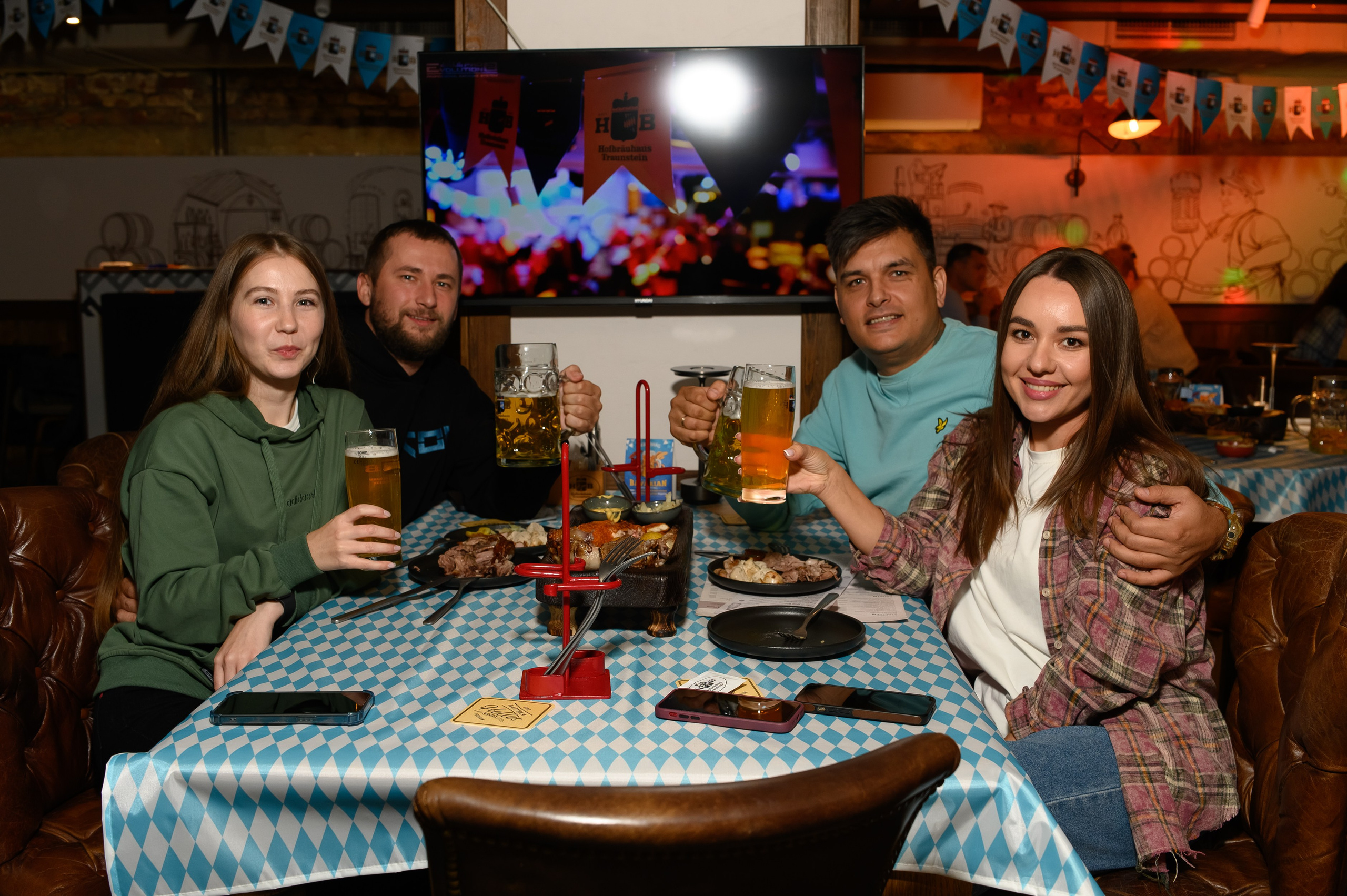 Октоберфест в ресторане Хофбройхаус