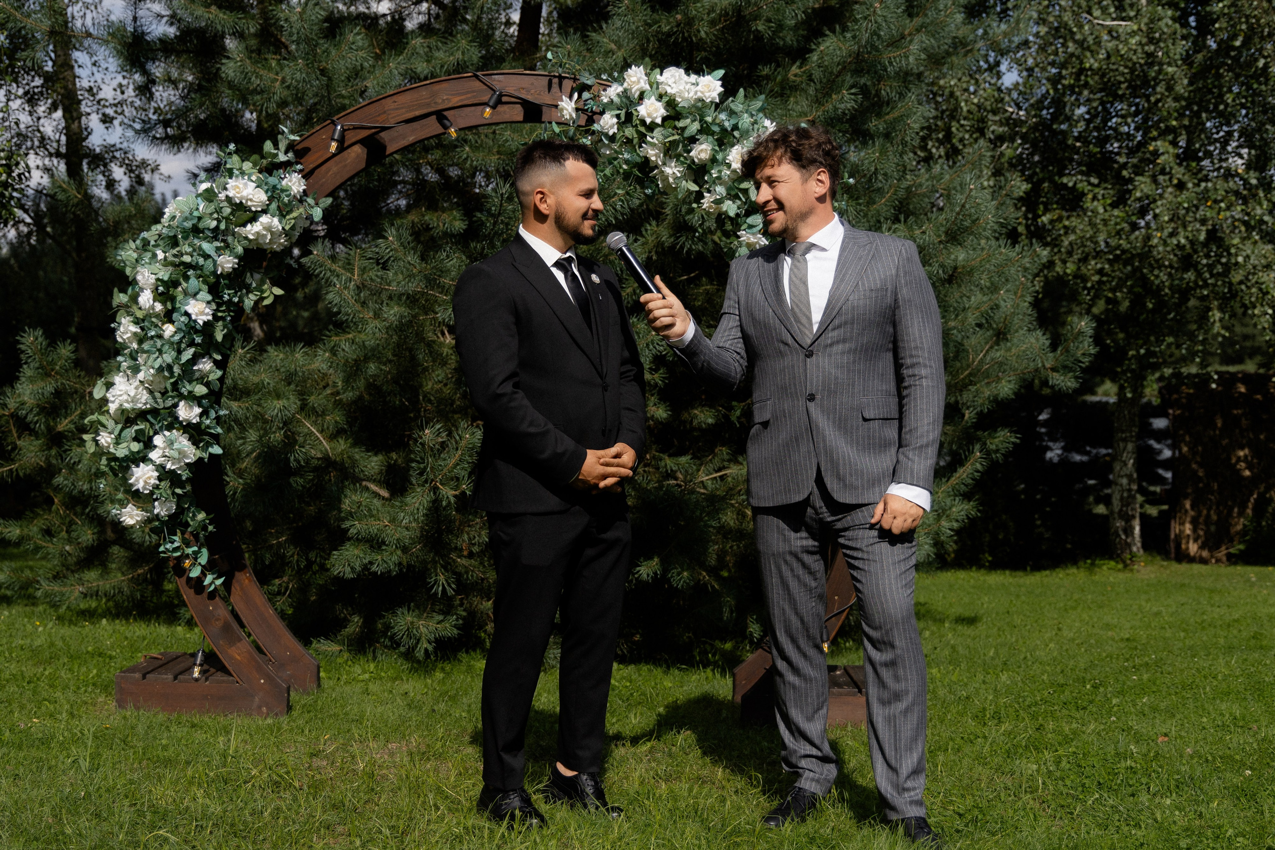 Свадебная фотосессия в агроусадьбе Лабодянка в Минске. Свадебный фотограф в Минске/Беларуси Сергей Спиридонов