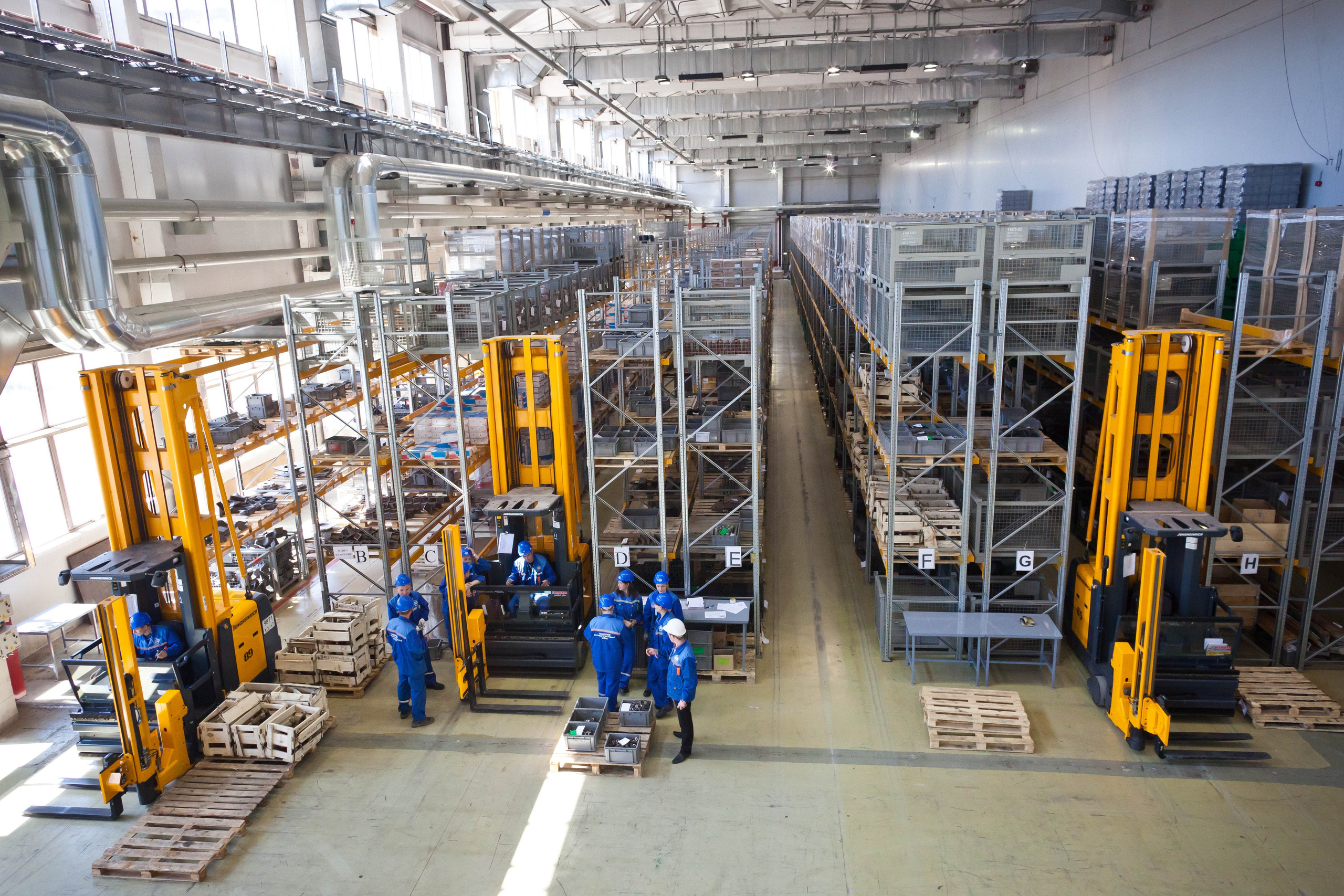 ТИХВИНСКИЙ ВАГОНОСТРОИТЕЛЬНЫЙ ЗАВОД. Рабочая сторона — бизнес портрет и репортаж в Санкт-Петербурге