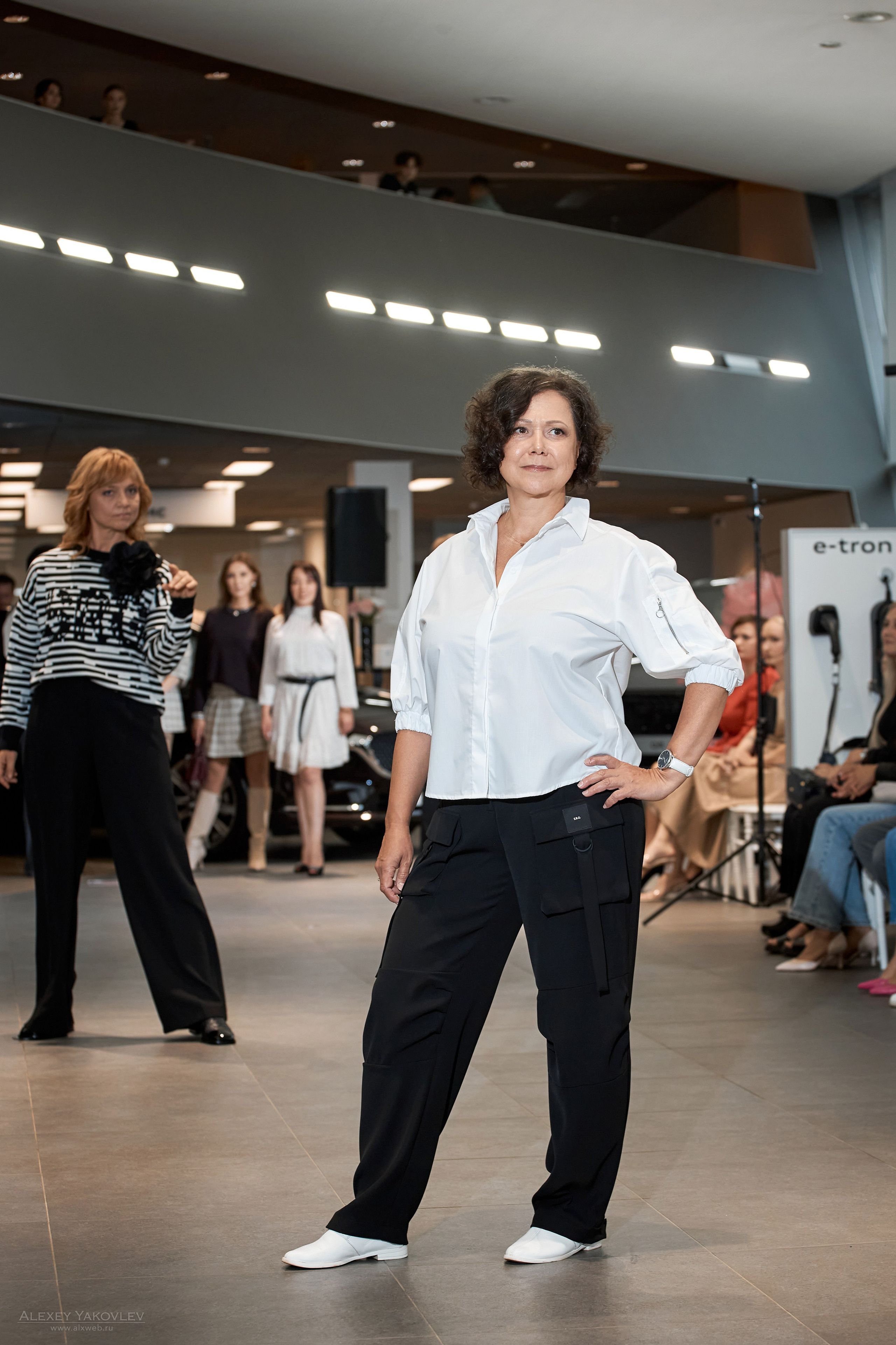 Модный показ PRE-FALL модельной школы Modeling+. Фотограф Алексей Яковлев