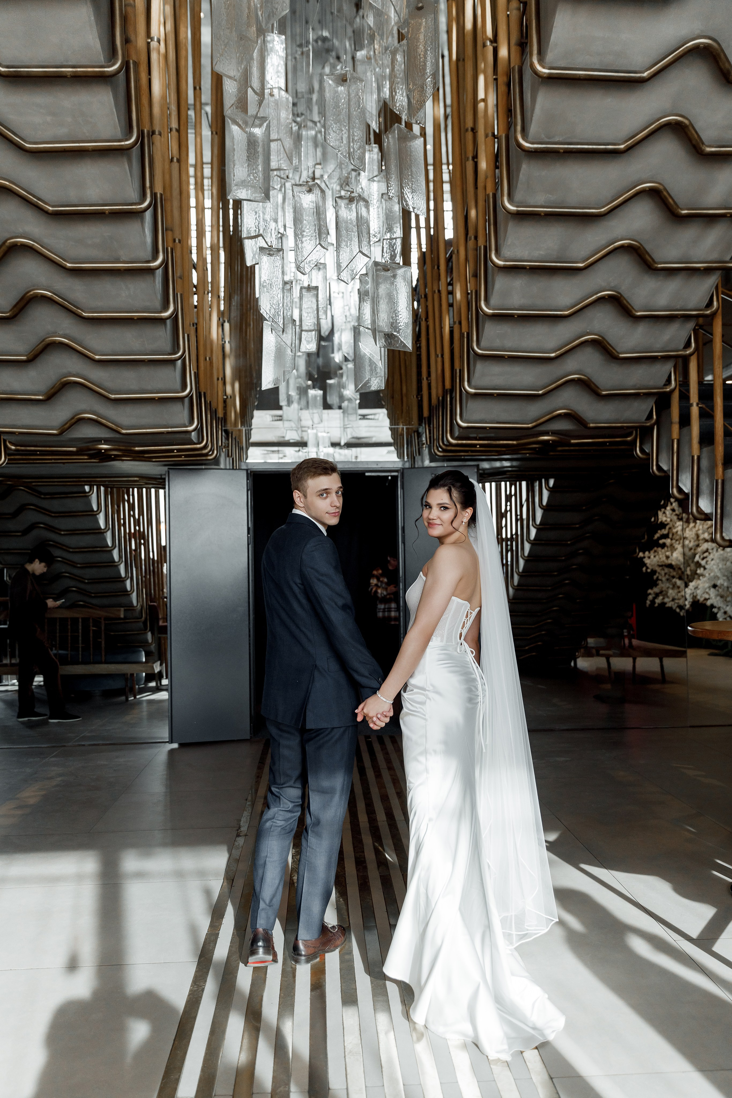 Паша&Настя (роспись Москва-сити Birds). Фотограф в Москве Юлия Хамзина