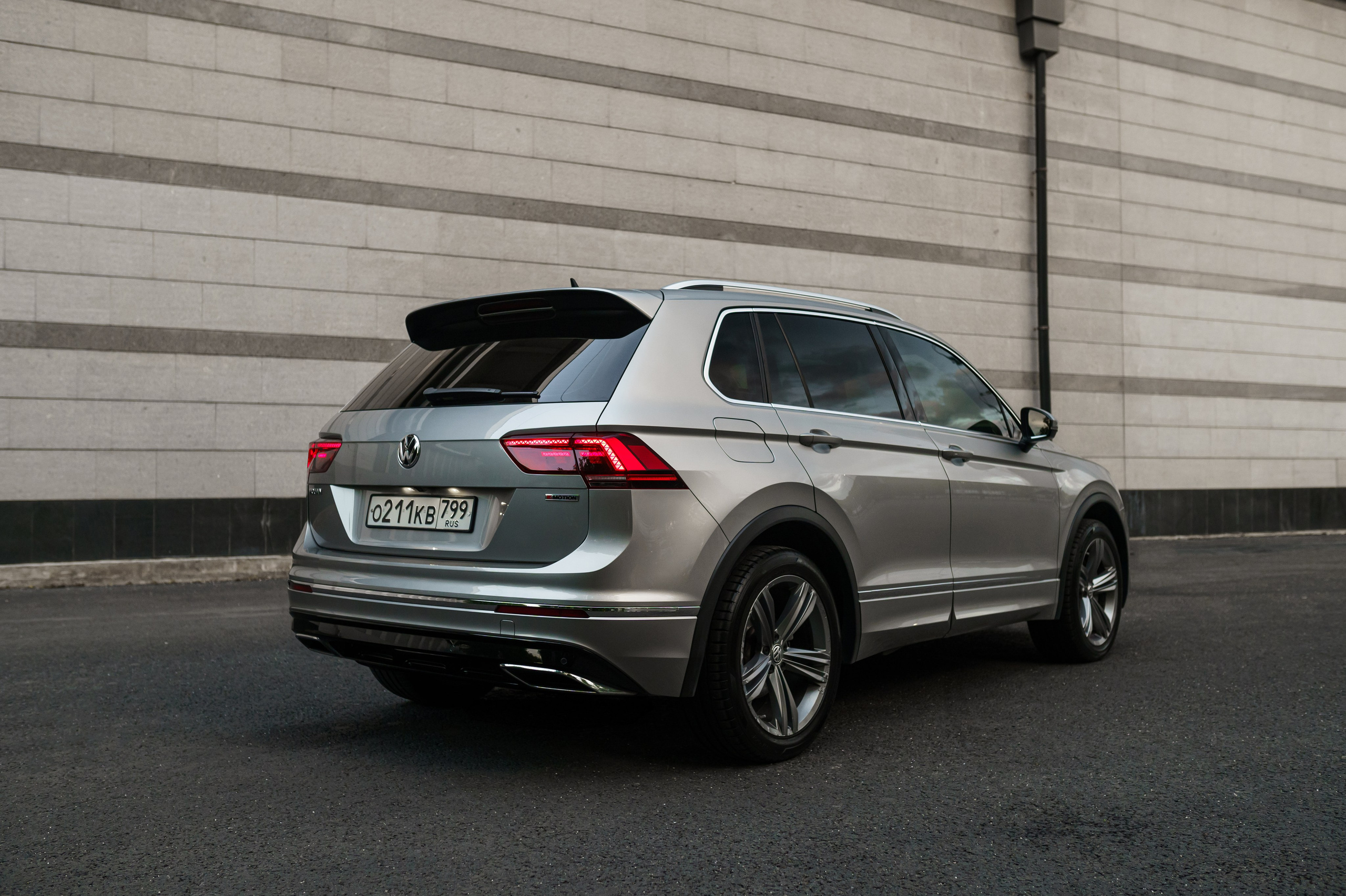 Съёмка автомобилей на продажу. Автомобильный фотограф в Москве | Базилев Александр