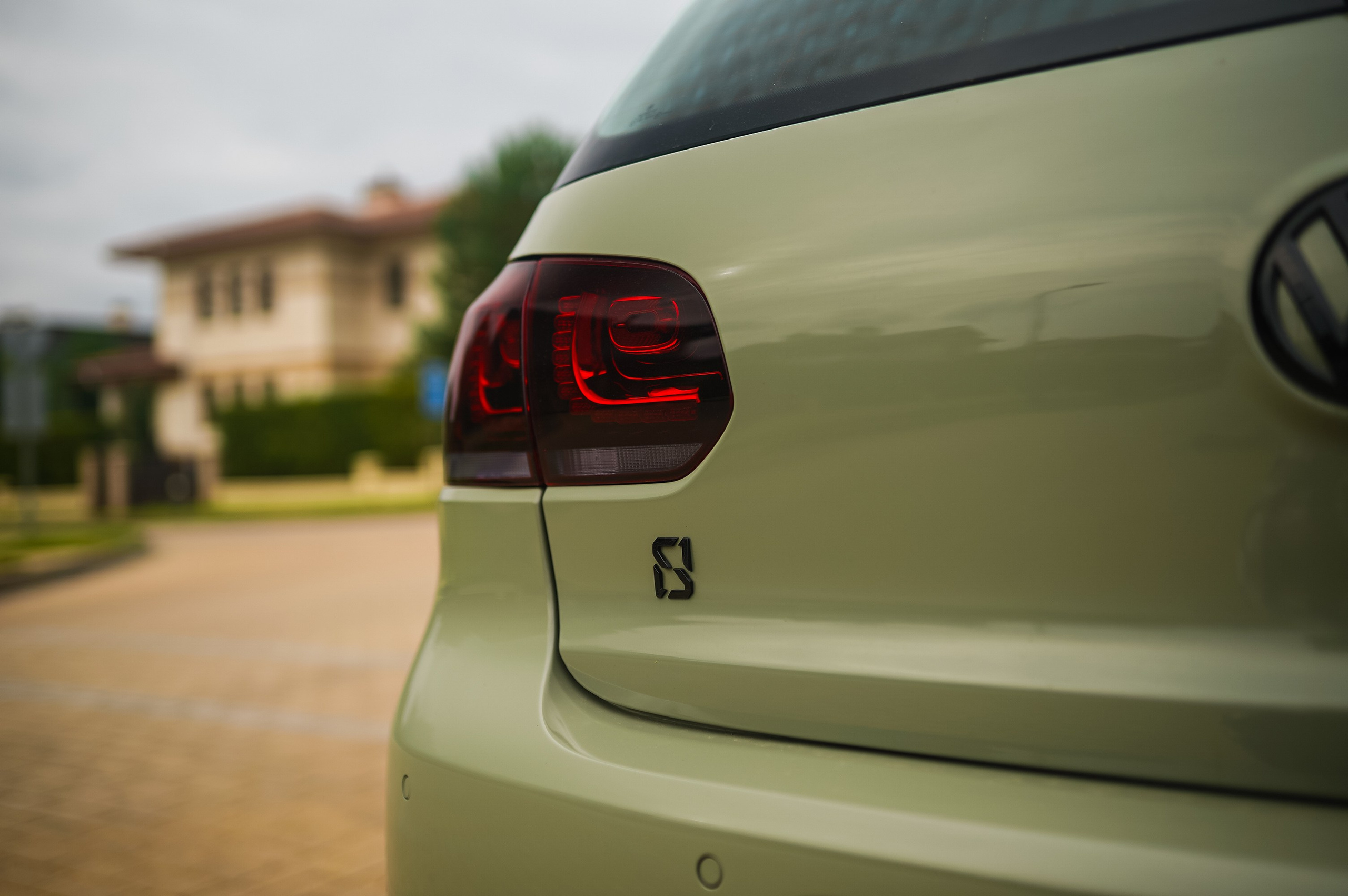 Съёмка автомобилей на продажу. Автомобильный фотограф в Москве | Базилев Александр