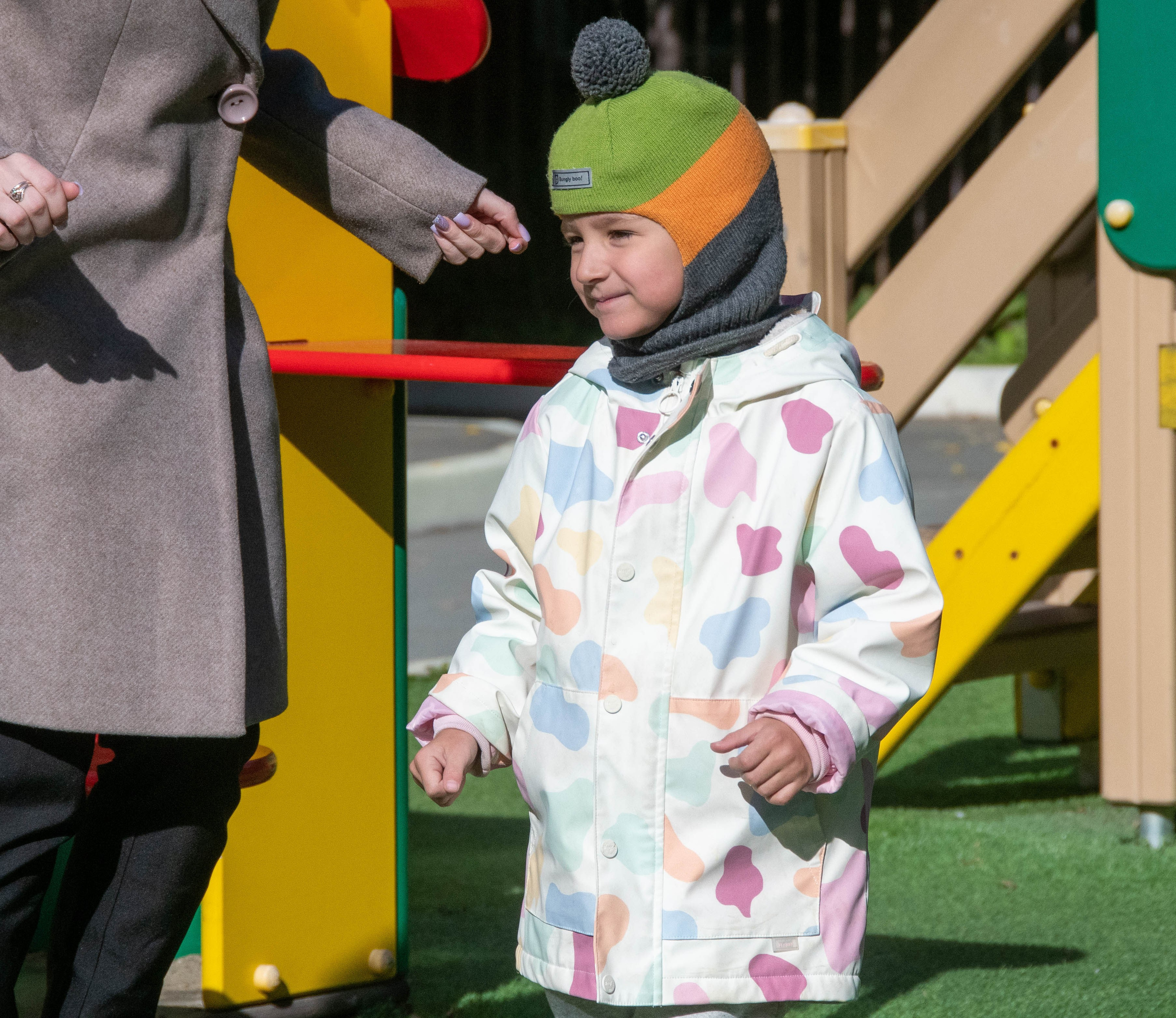 2023 г. День дошкольного работника и прогулка. Репортажный и детский фотограф в Новосибирске