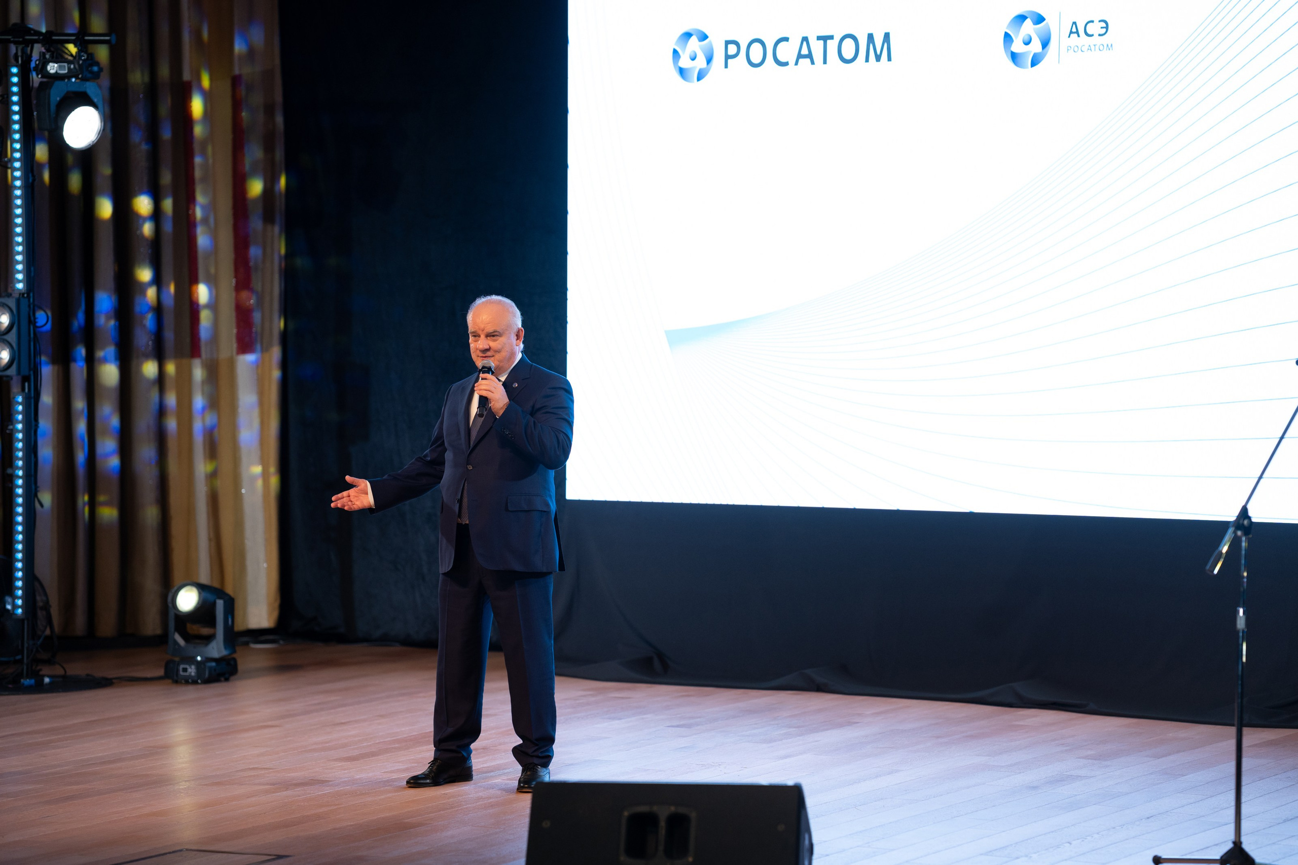 Конференции. Фотограф и видеограф в Москве Максим Демченко