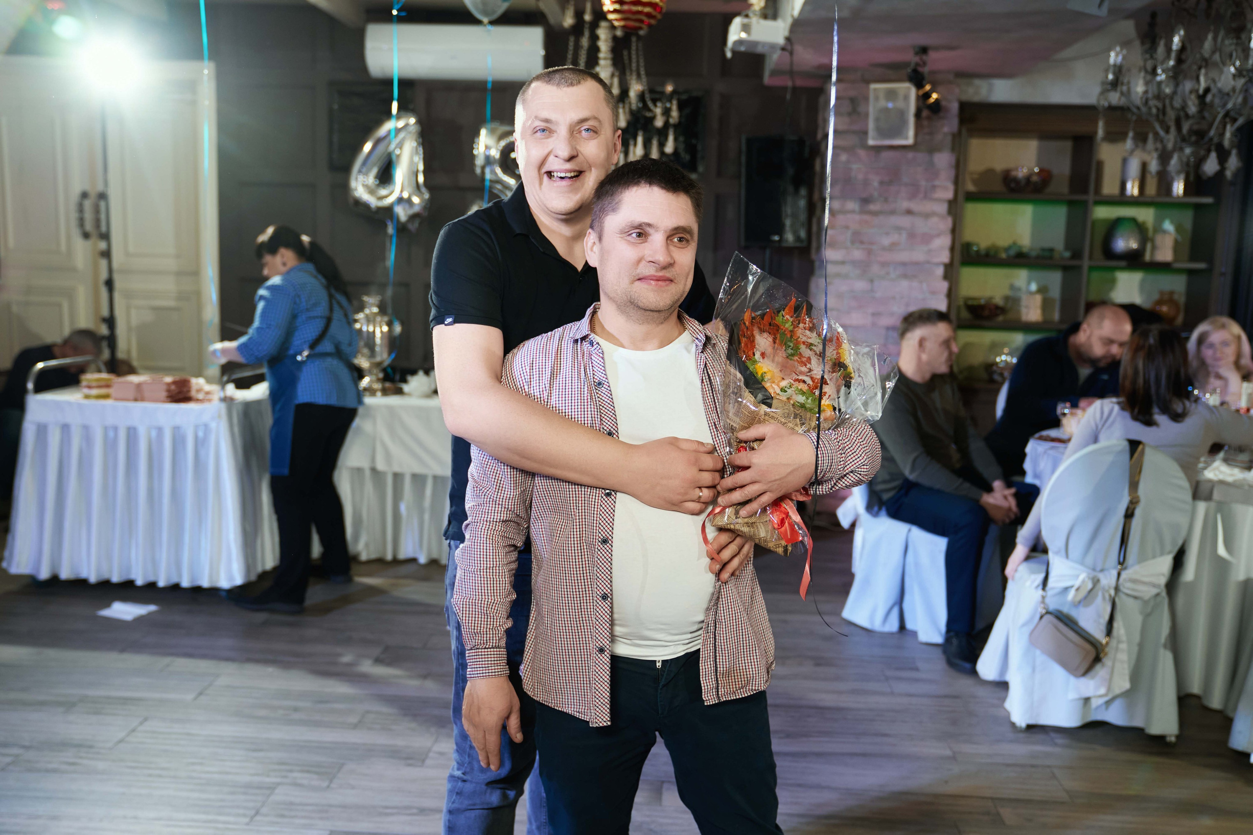 Репортажная фотосъёмка юбилея 45 лет в ресторане Стравинская гавань