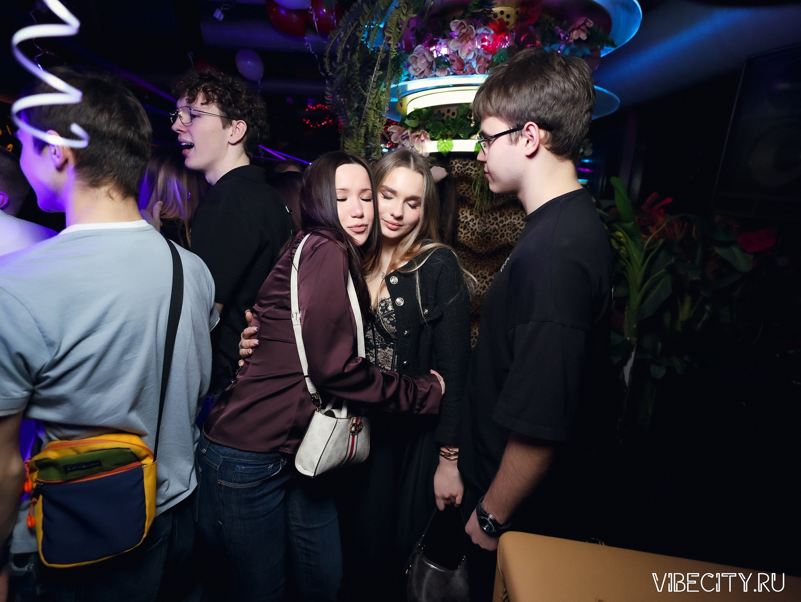 DOUBLE U. VIBECITY.RU Вайб Сити Ру Фоторепортажи Фотоотчеты Калининград