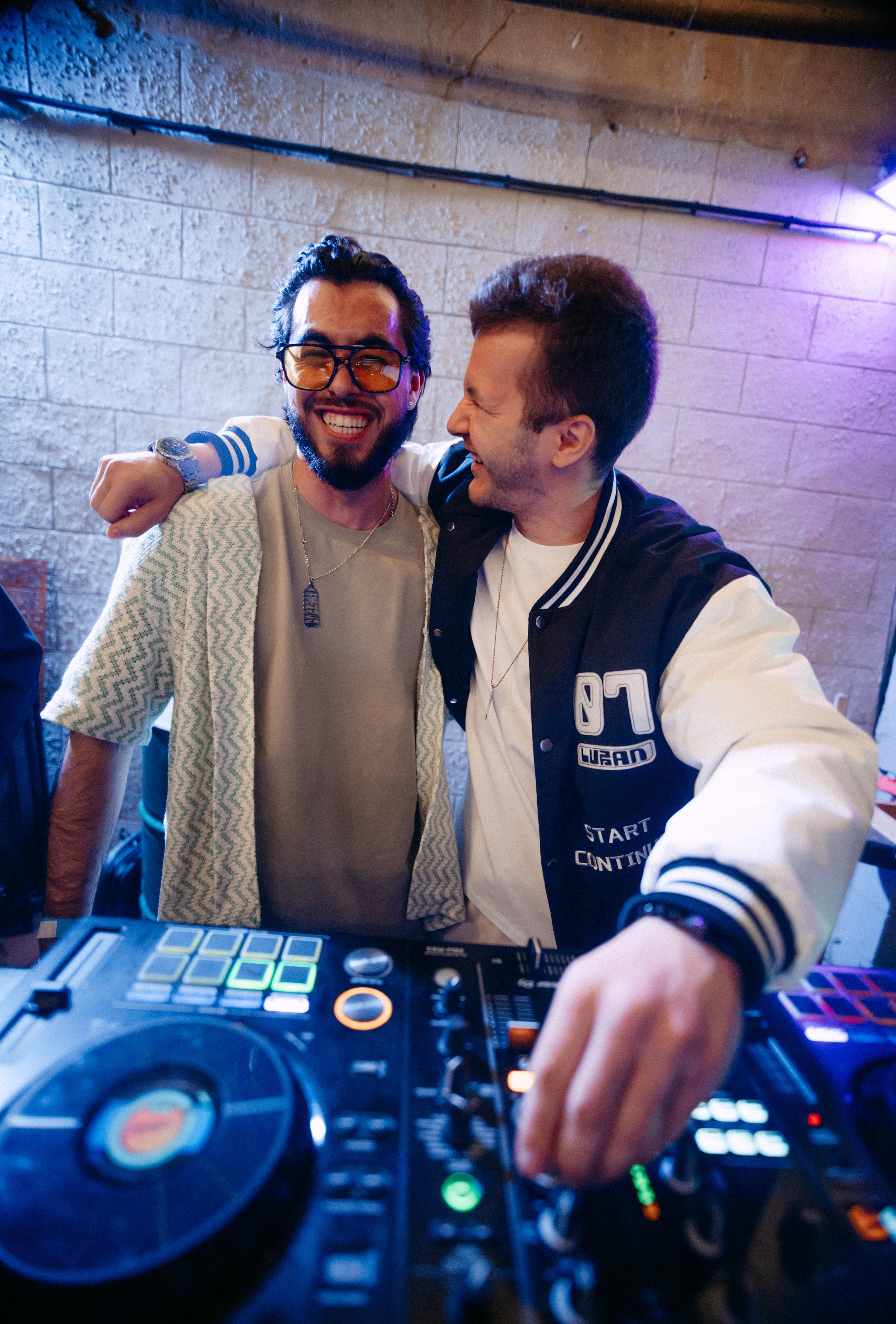 Custom x Медиабаскет. Саша Копылов, фотограф в Казани