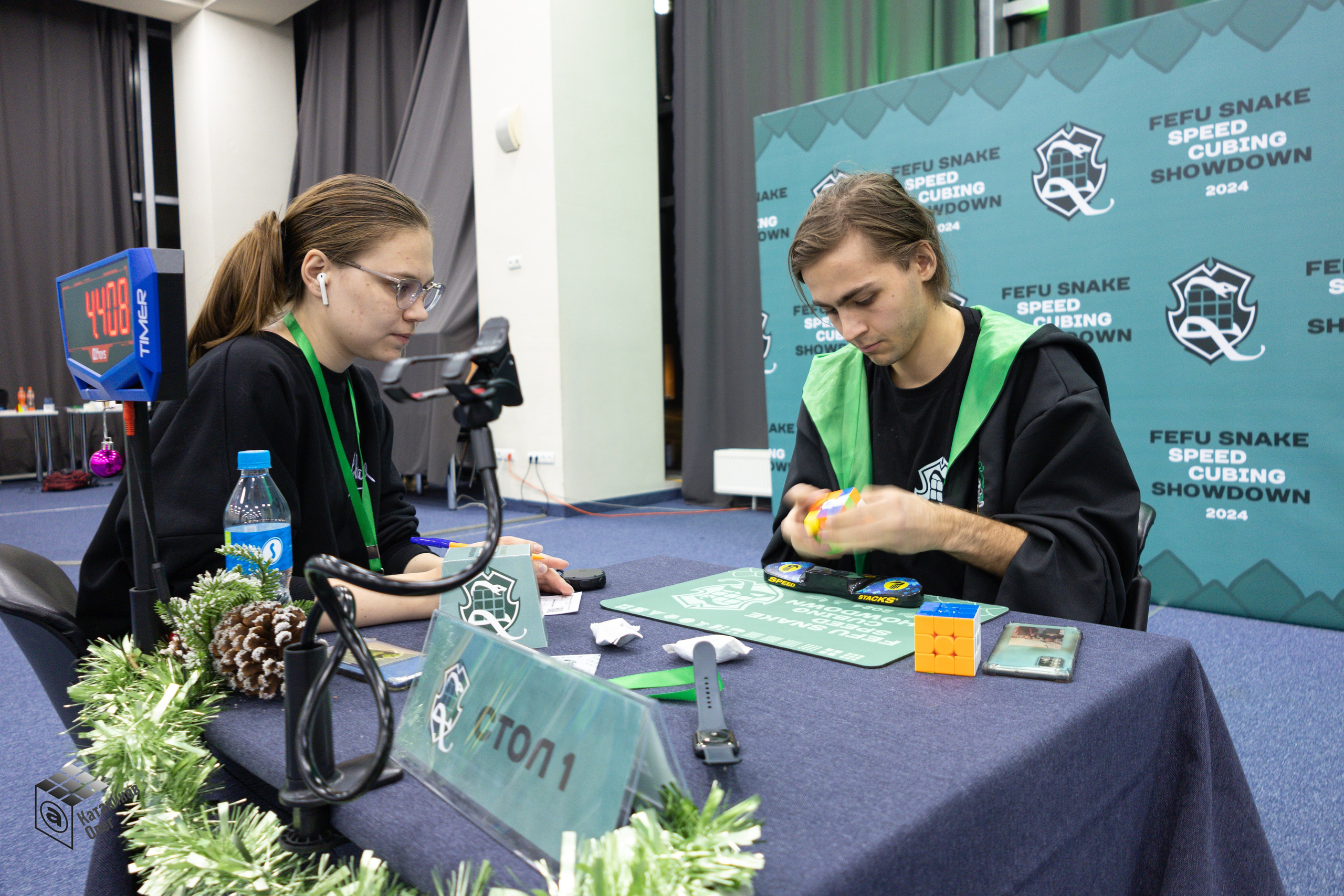 FEFU Snake Speedcubing Showdown 2024. Олег Катакинов| Репортажный фотограф в городе у моря (Владивосток)