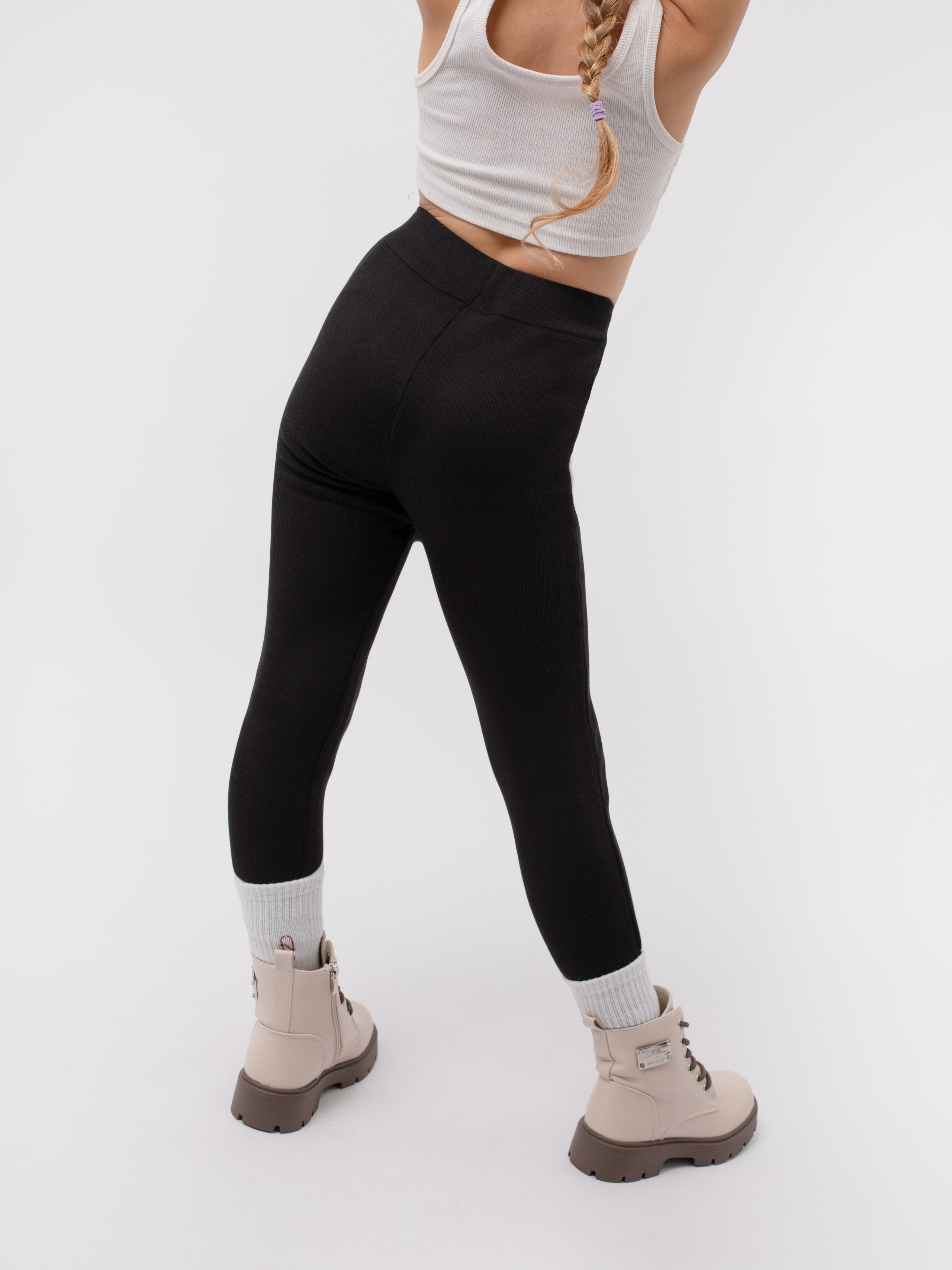 Утепленные лосины. Фотостудия предметной и модельной съёмки для маркетплейсов