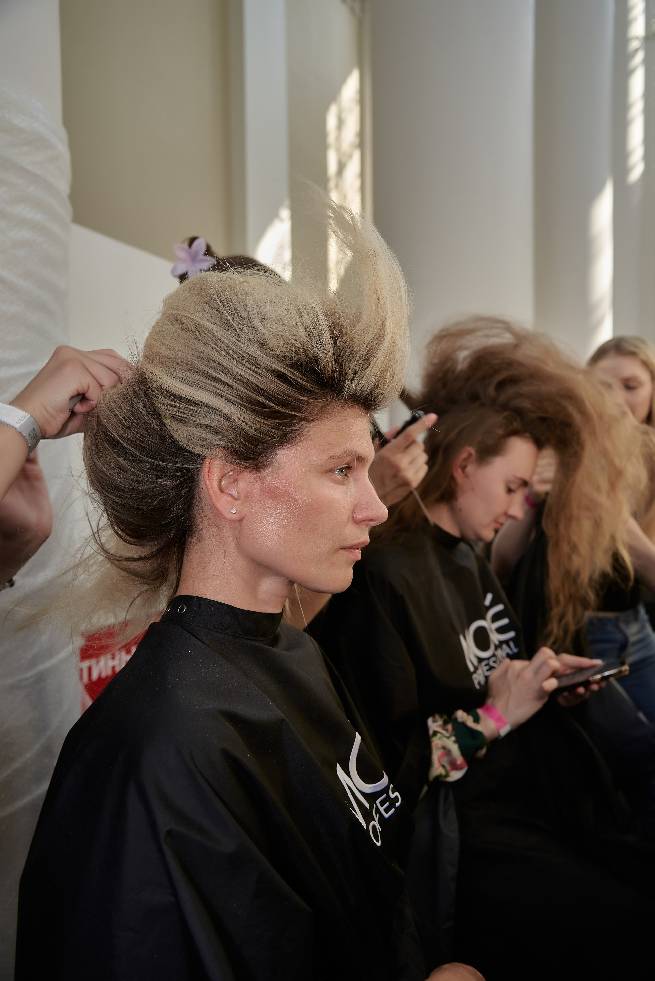 Backstage с показа ALENA COJOCARU RFW 2025. Наталия Дианова — фотограф для брендов и экспертов в Москве