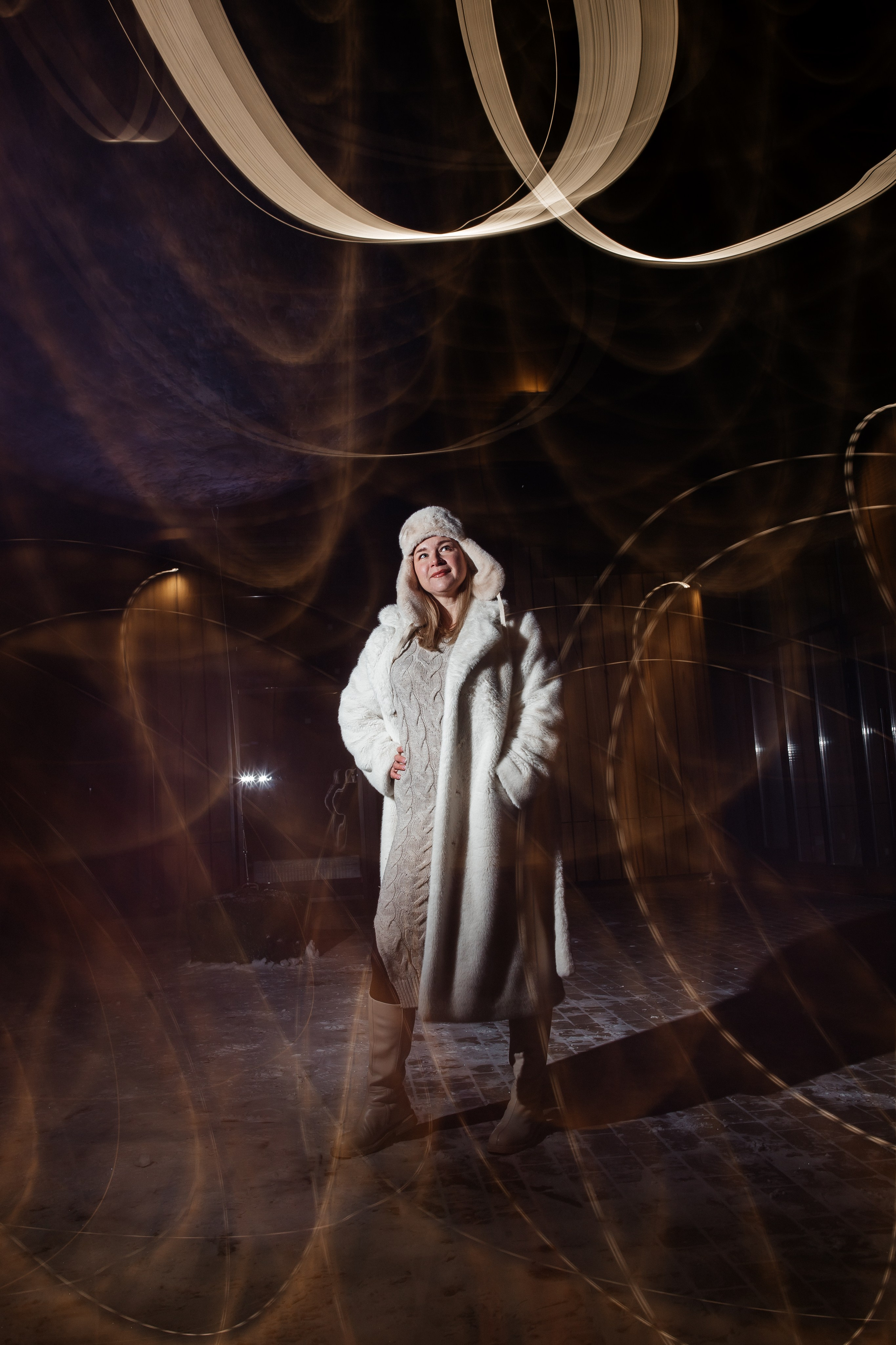 Зимняя прогулка к луне. Фотограф в Иркутске Анастасия Кись. Студийная фотосессия беременности в тканях Иркутск. Семейная фотосессия, ПОРТРЕТ «ПОКОЛЕНИЕ»