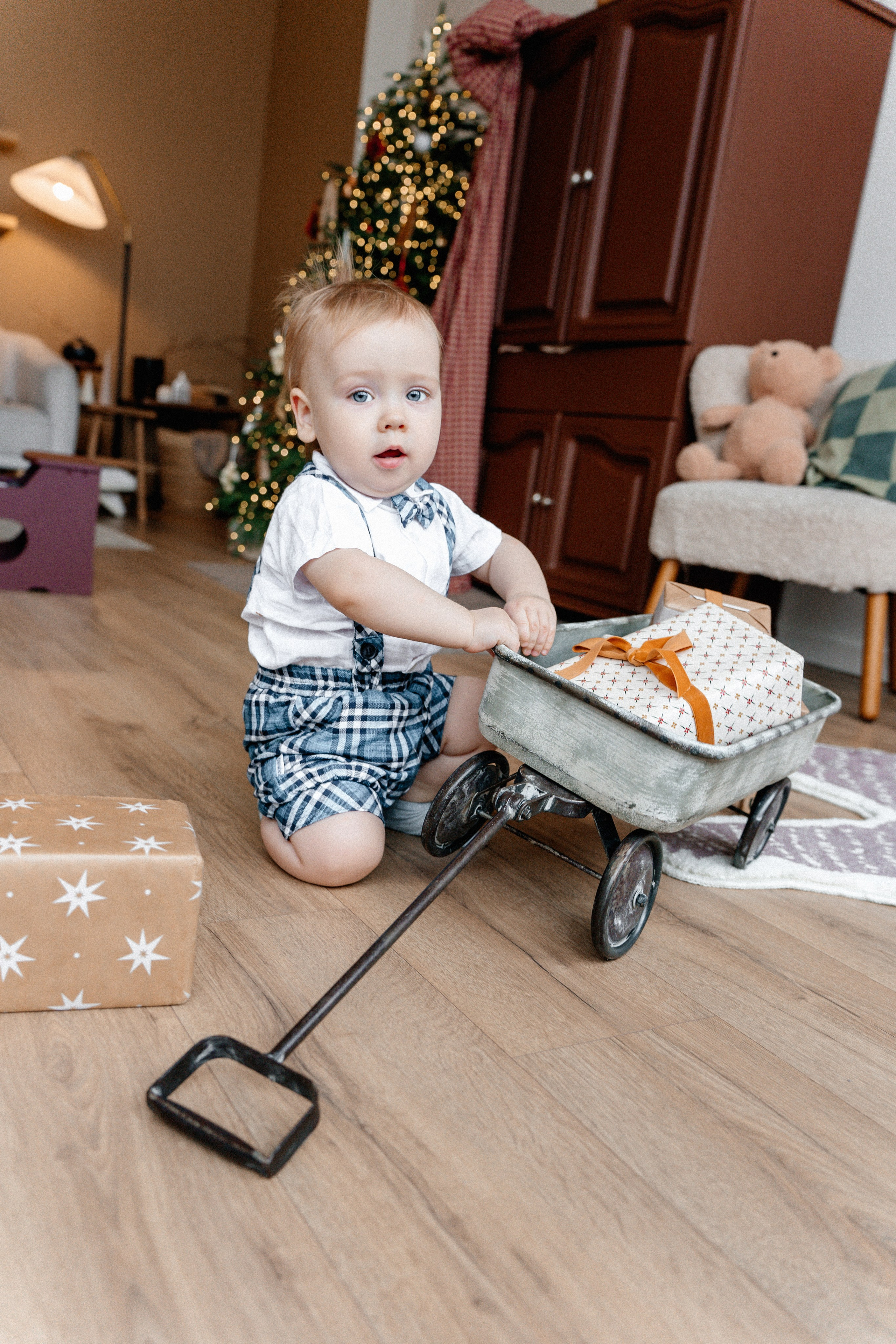Наш сладкий малютка отметил годик. Ваш семейный фотограф в Минске — Вика Трегубова