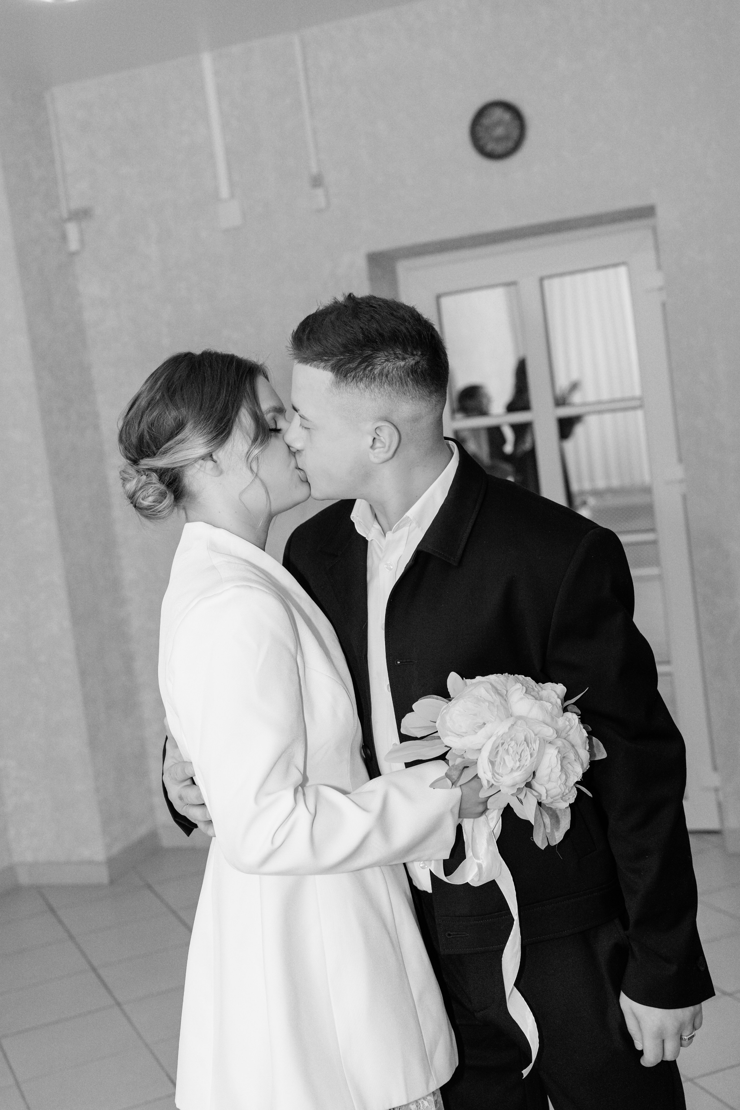 ЗАГС Октябрьского района (малый зал). Ваш семейный фотограф в Минске — Вика Трегубова