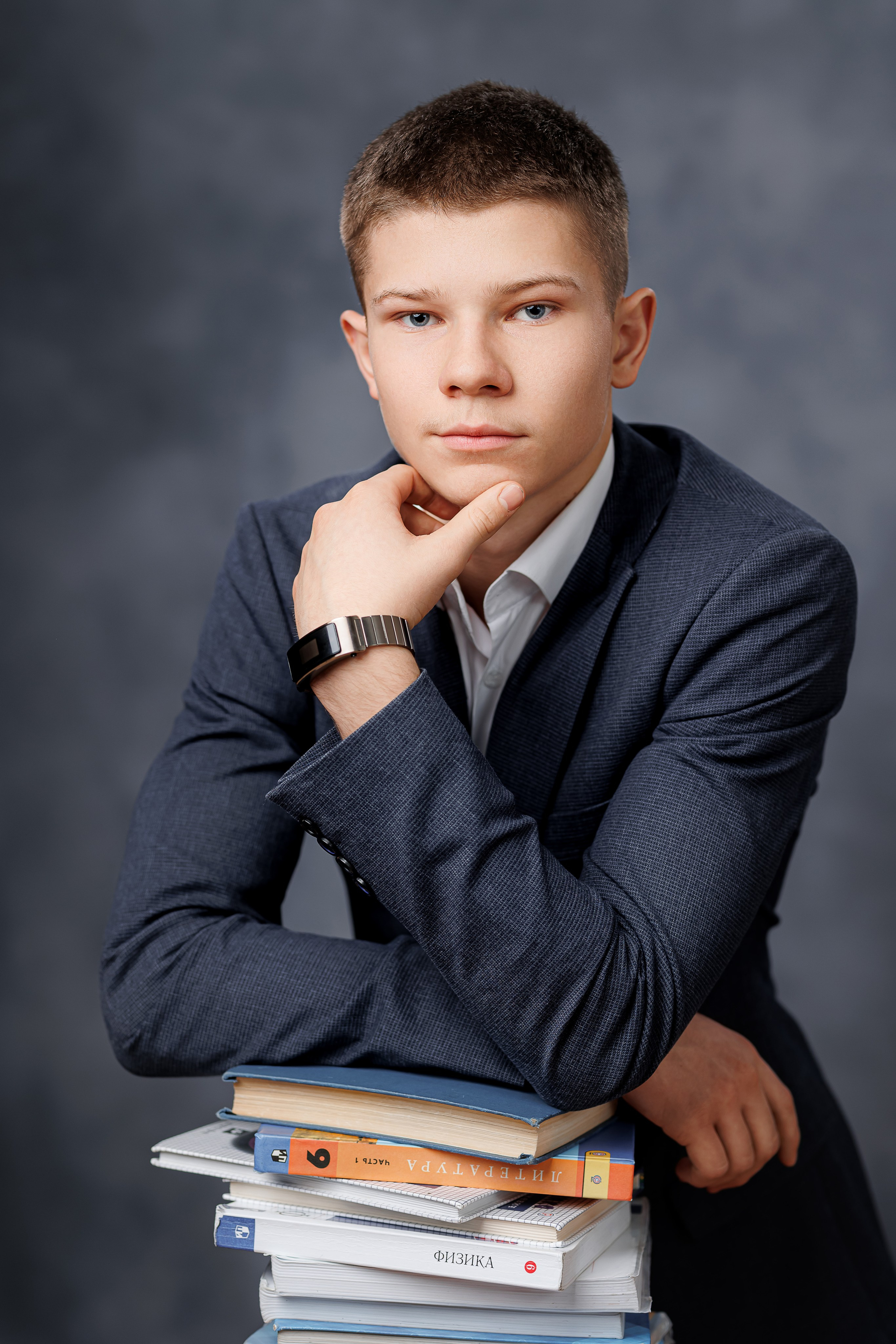 Портреты на однотонном фоне. Семейный и детский фотограф Комина Елена, Власиха, Одинцово