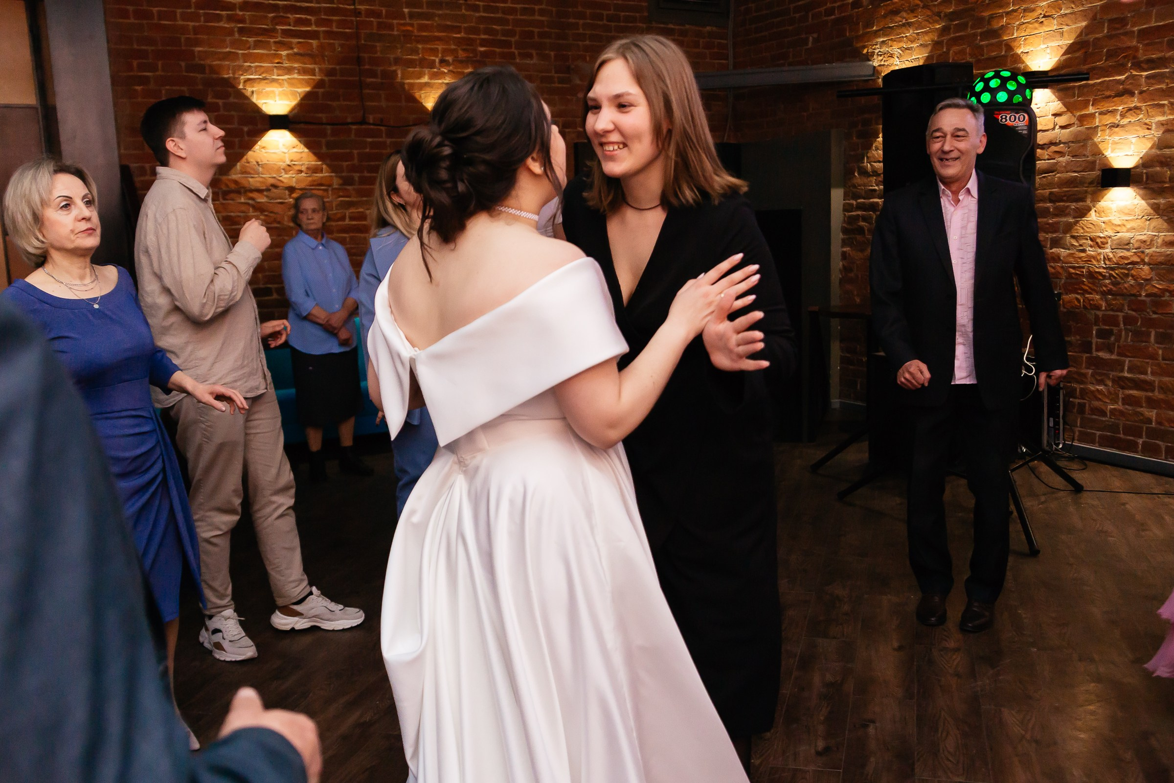 24.04.24 Петр & Елена. Свадебный и семейный фотограф в Новосибирске Дарья Кель