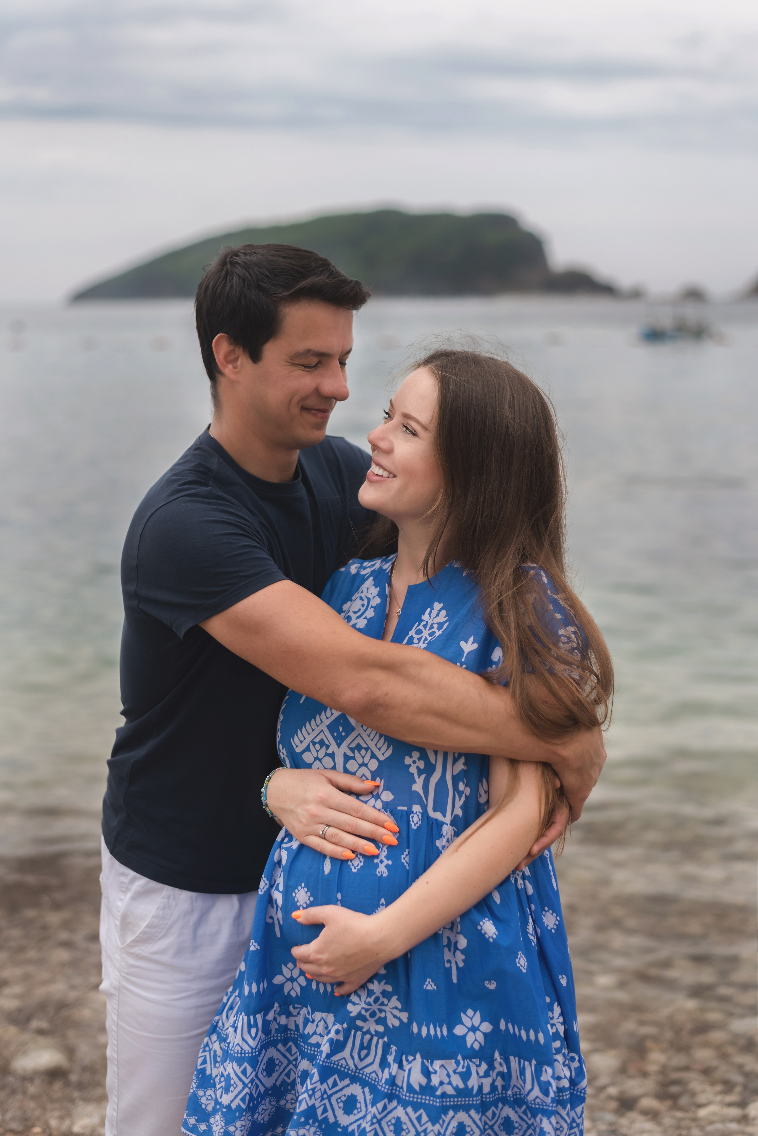 Home photo shoots in Montenegro. Photographer of newborns and children up to a year in Montenegro