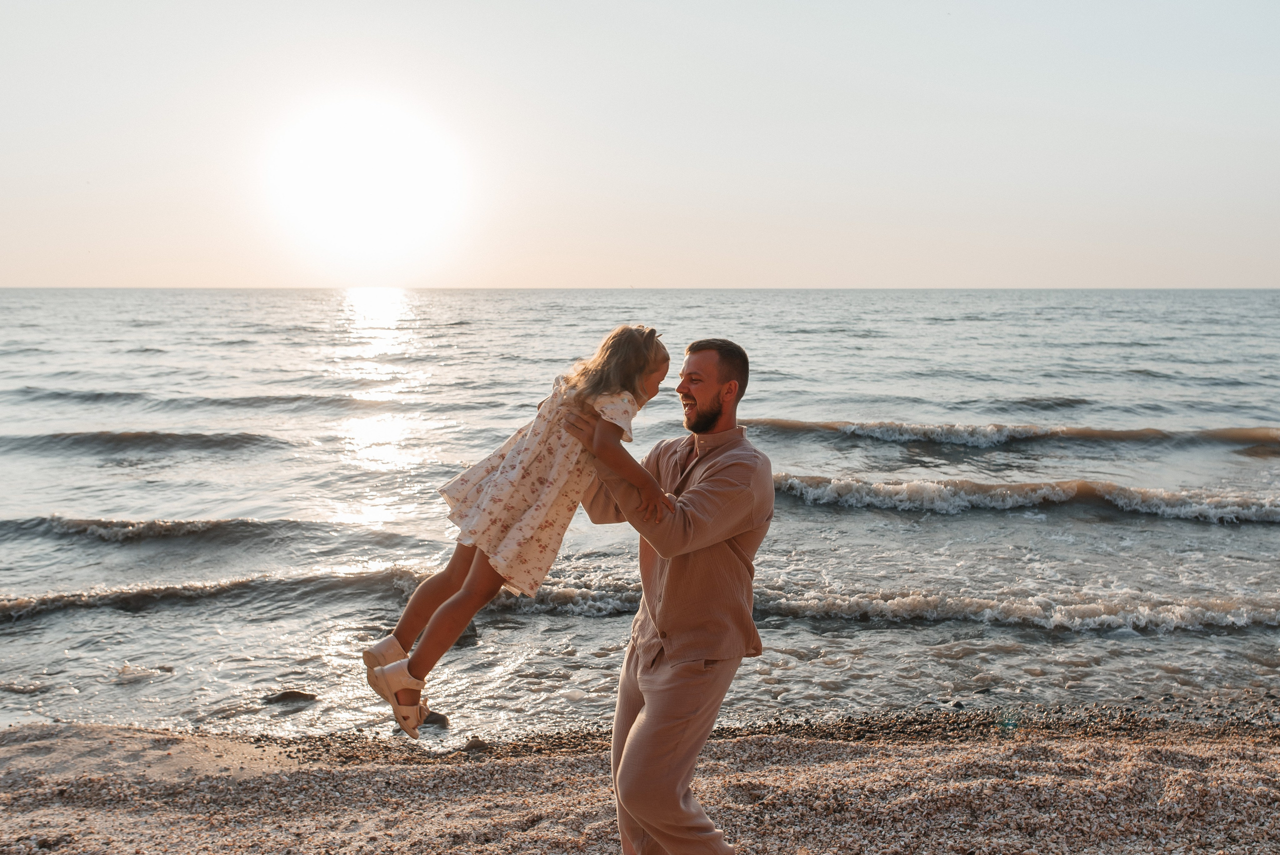 Семейная прогулка на маяке. Детский и семейный фотограф выпускной альбом Приморско-Ахтарск