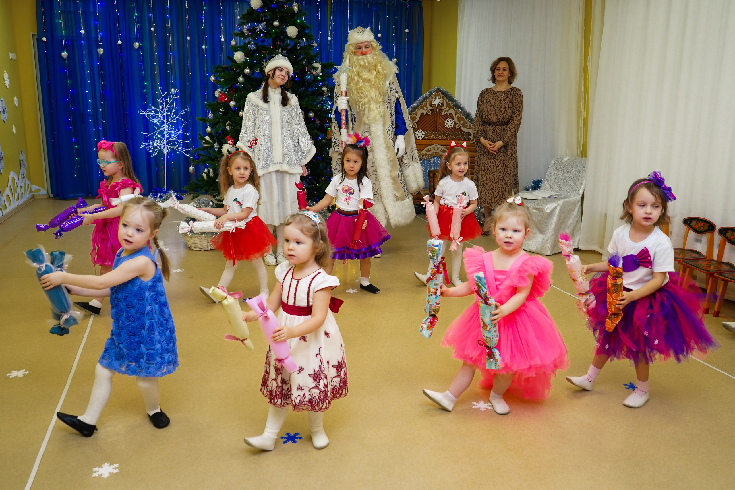 Новогодний утренник в садике. Семейный и портретный фотограф в Екатеринбурге Анна Лобанова