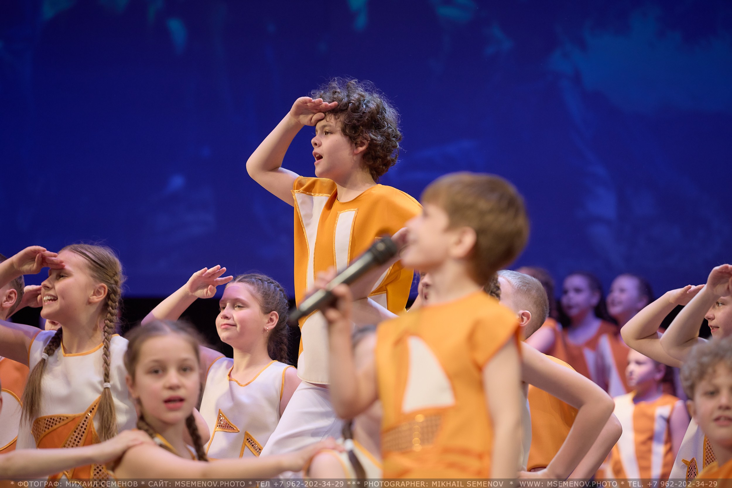 Концерт «Веселая семейка». Photographer for business Mikhail Semenov. Aqua photo studio, photo school