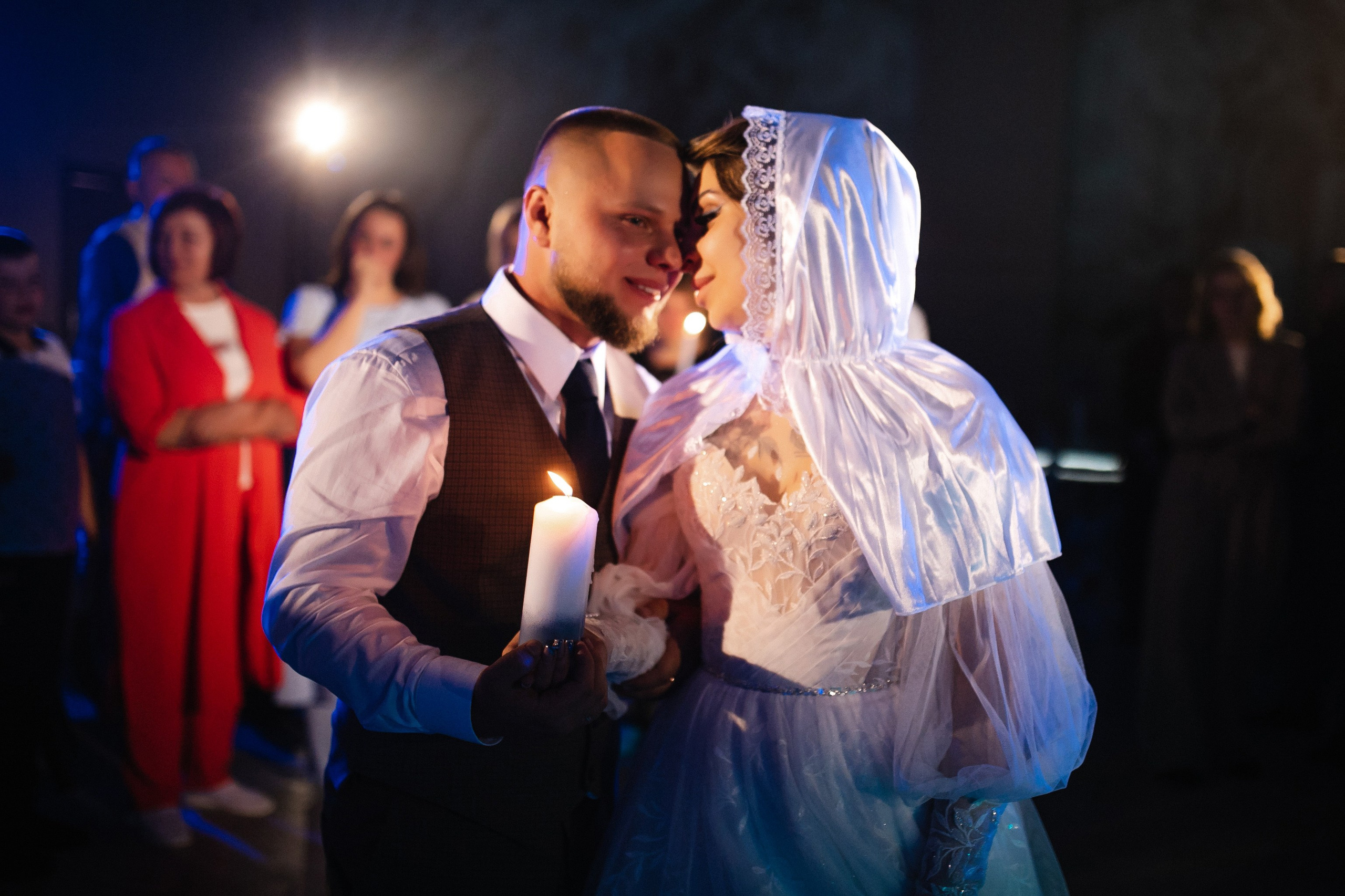 Карина + Глеб. Роман Урумбаев фотограф Нижневартовск