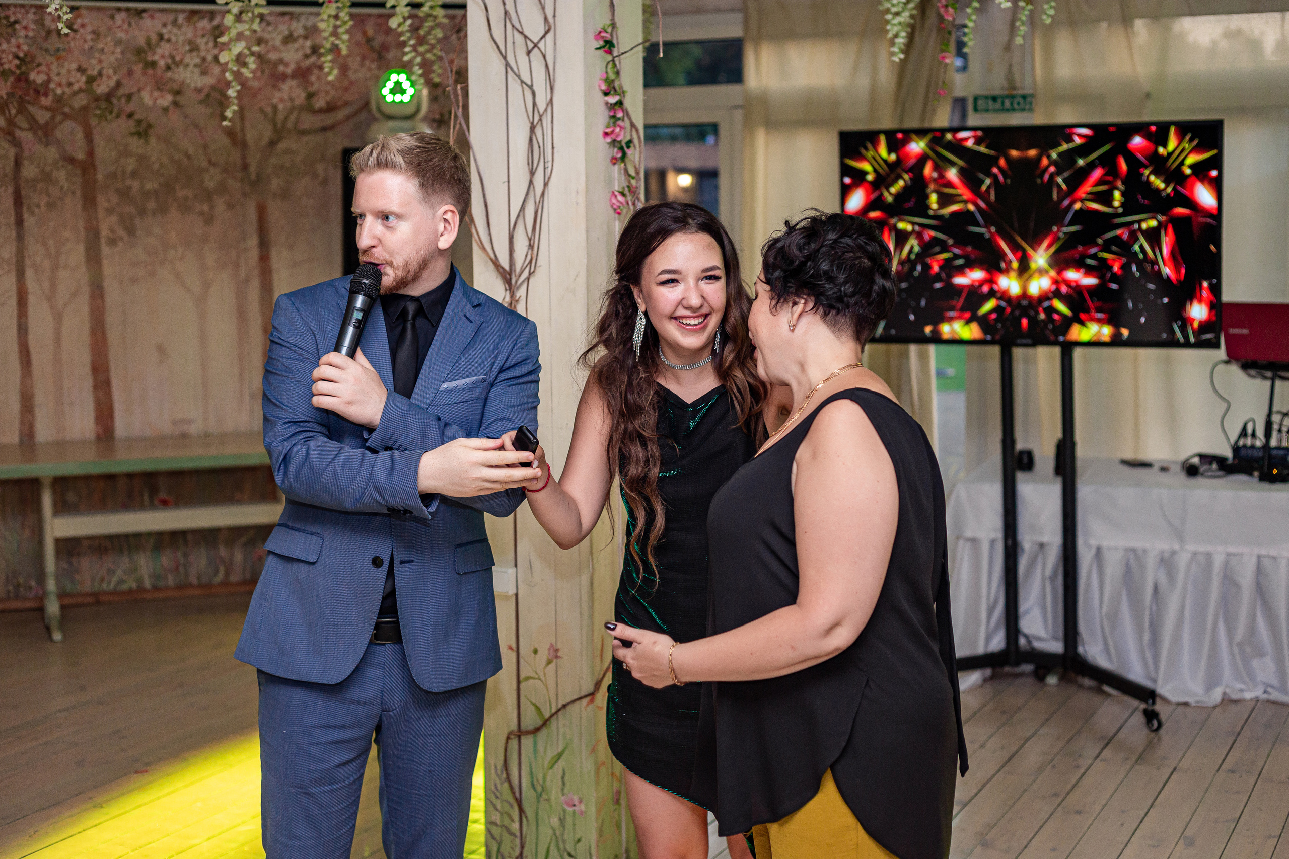 Фотосъемка Дней рождений, выпускных, юбилеев, праздников, корпоративов. Свадебный и семейный фотограф в Ярославле Александр Лобков