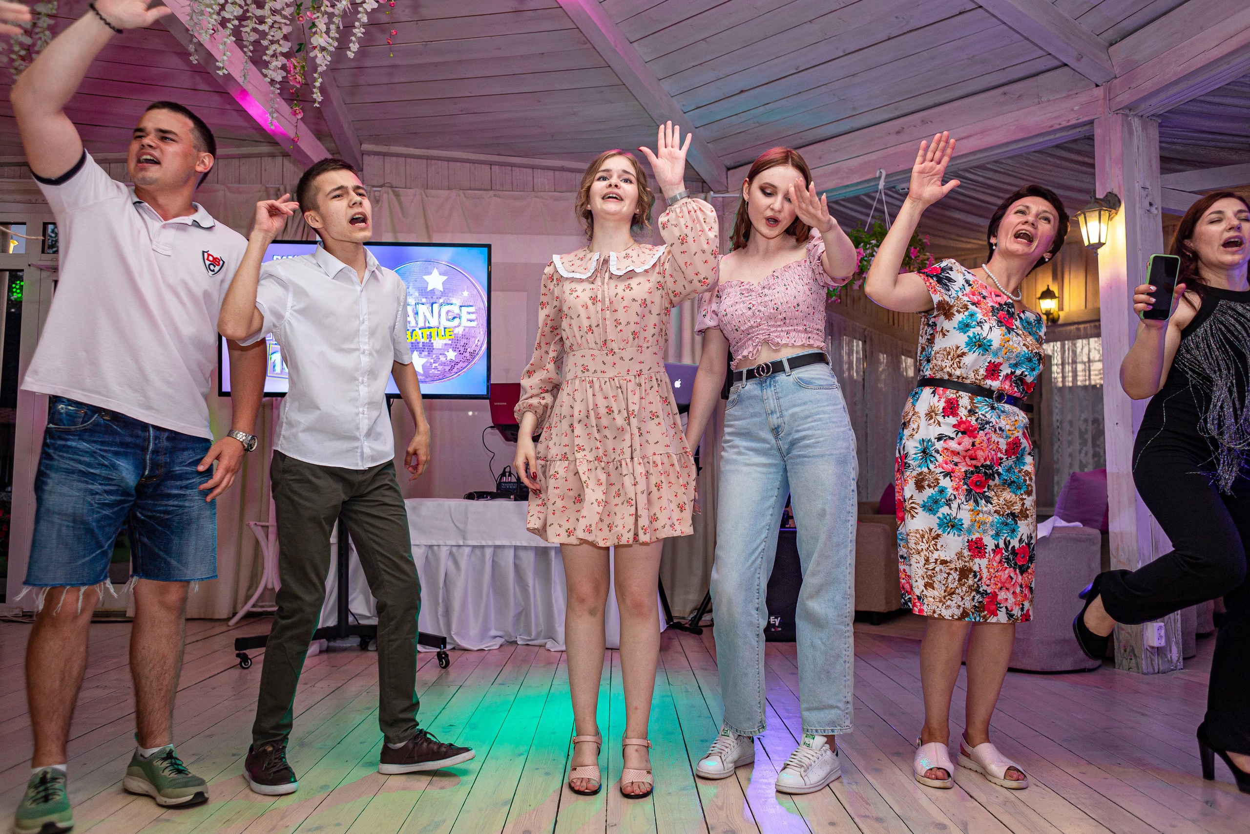 Фотосъемка Дней рождений, выпускных, юбилеев, праздников, корпоративов. Свадебный и семейный фотограф в Ярославле Александр Лобков