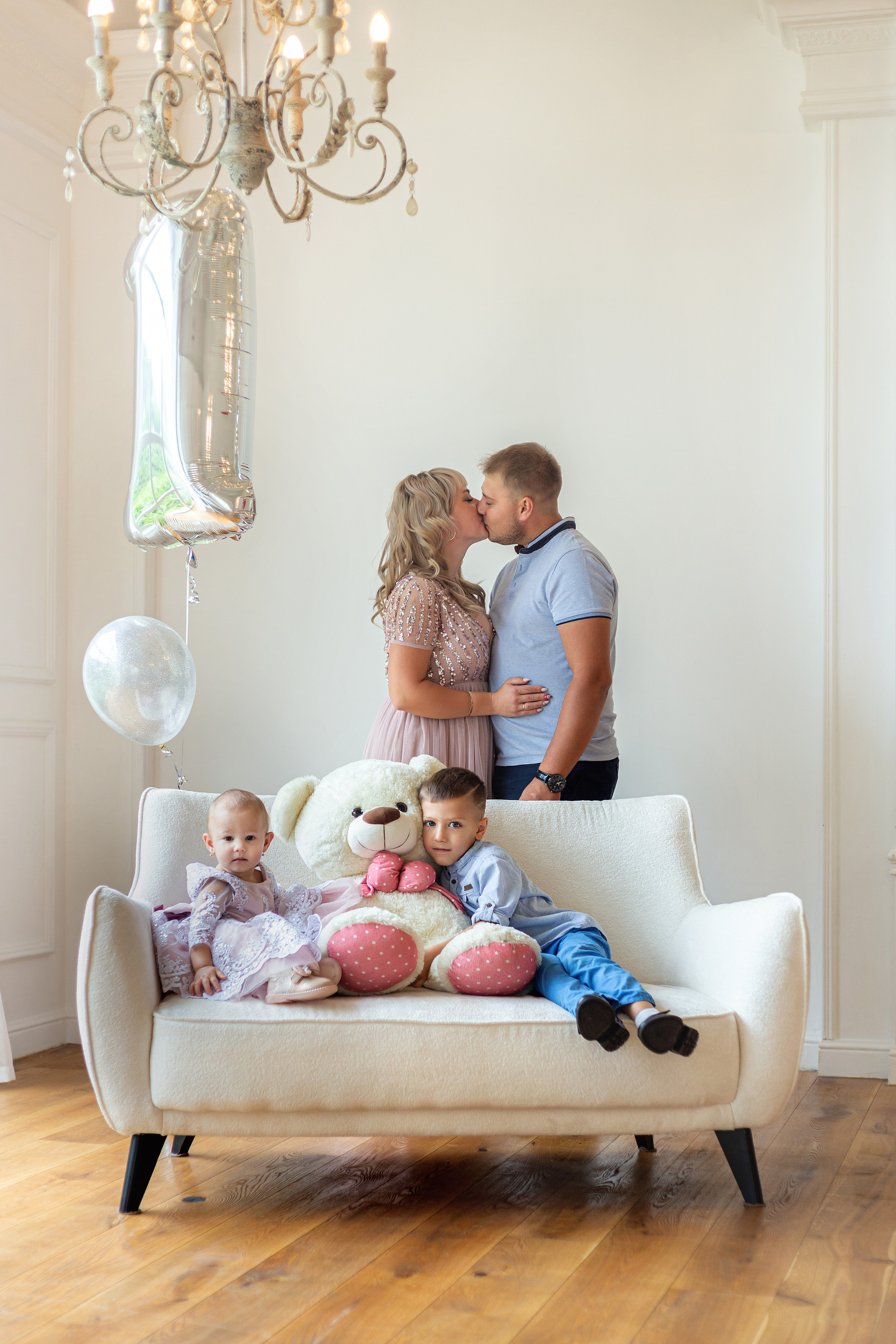 Семейная фотосессия в Ярославле. Свадебный и семейный фотограф в Ярославле Александр Лобков