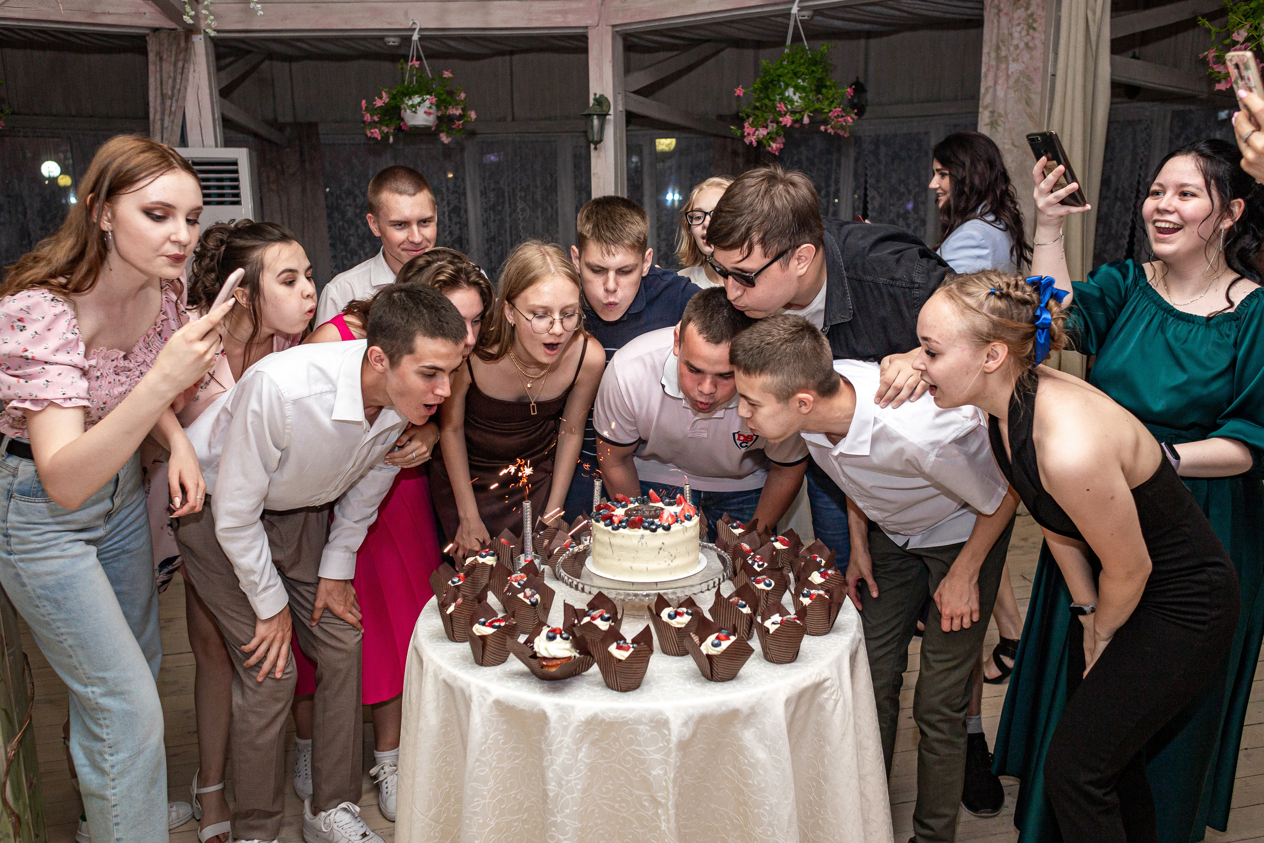 Фотосъемка Дней рождений, выпускных, юбилеев, праздников, корпоративов. Свадебный и семейный фотограф в Ярославле Александр Лобков