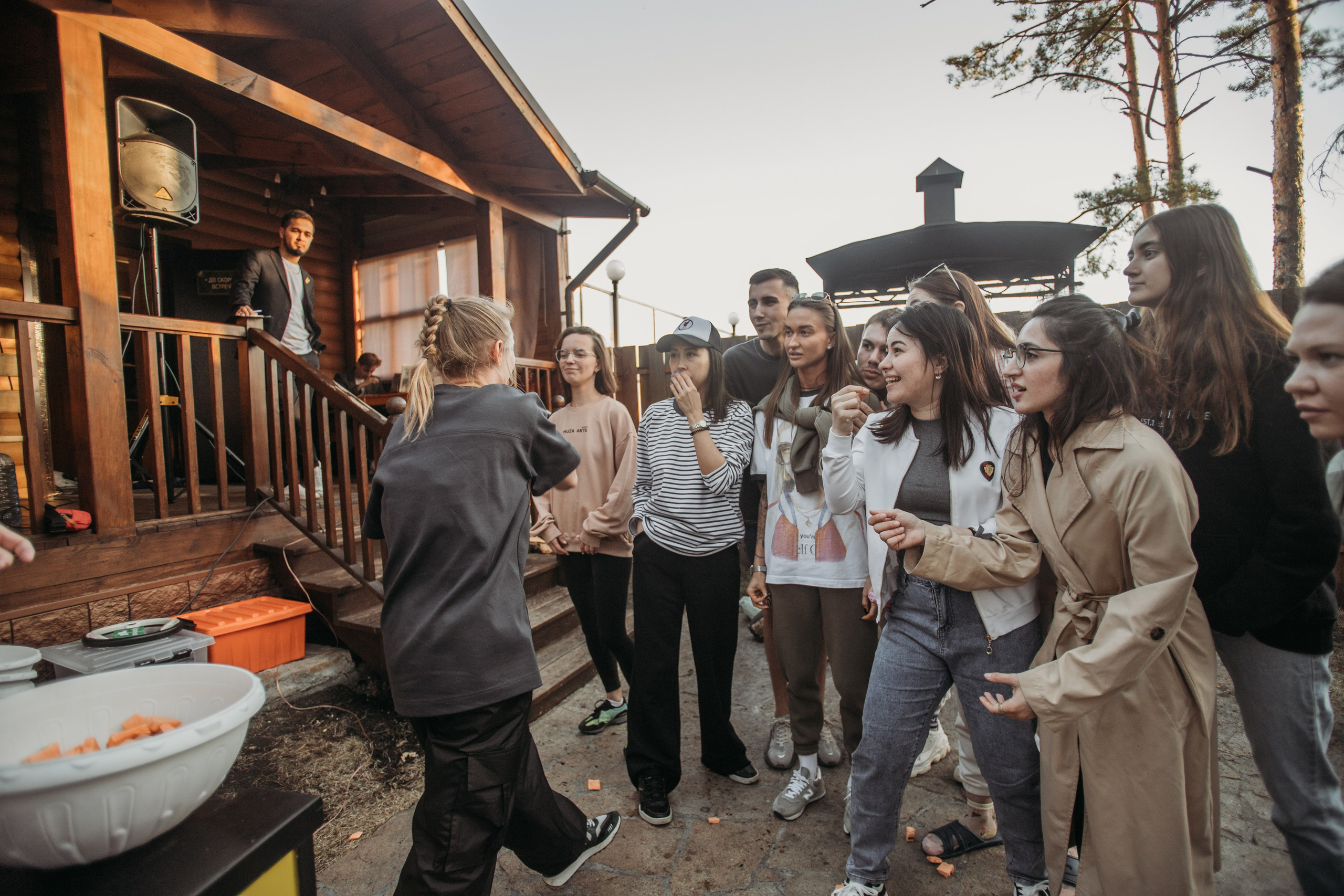 Корпоратив Muza_Arts. Венера Гайн. Репортажный фотограф  Тюмень. Обучение фотографии с 0