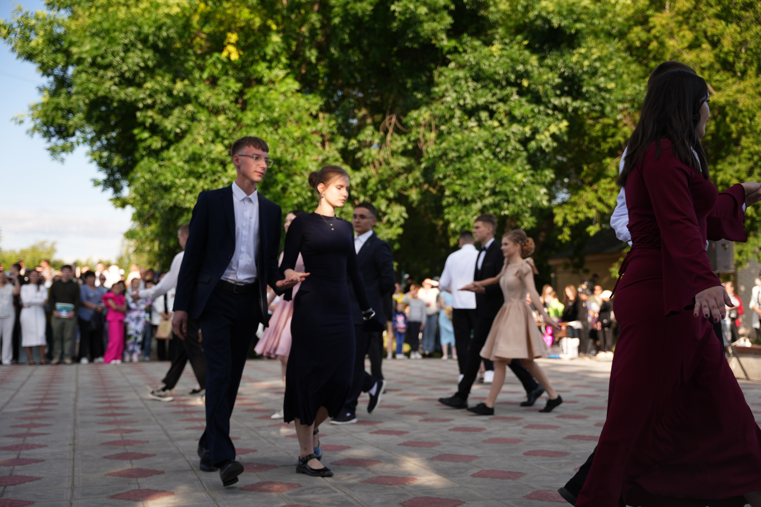 Выпускной в парке. Ольга Плаксина фотограф в Саратове