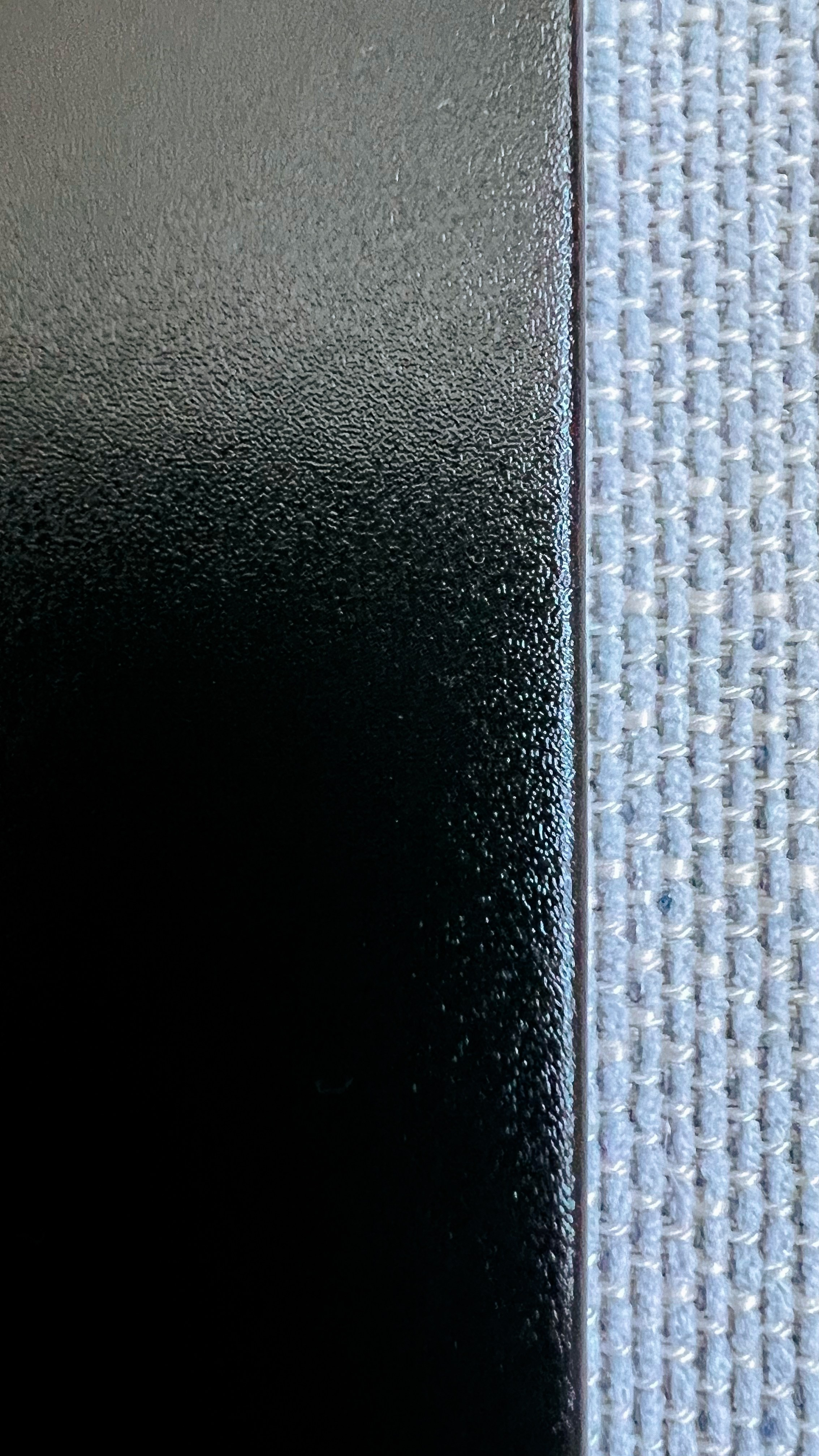 Дизайн «BLACK 26». Школьный фотограф в Челябинске. Выпускные фотоальбомы