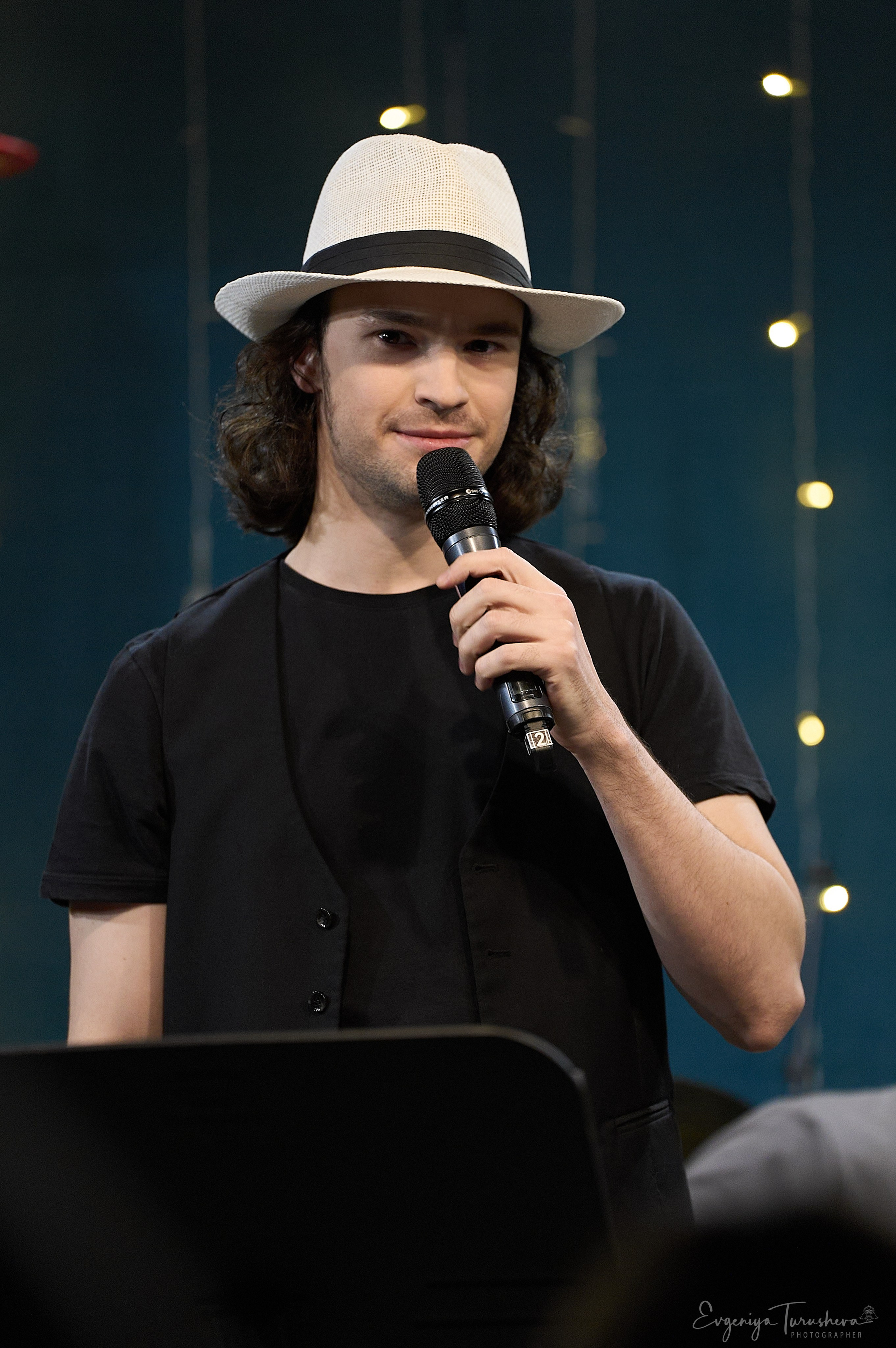 Каша без топора | 16.02.2026 | Сольный концерт Александра Казакова. Фотограф Евгения Турушева