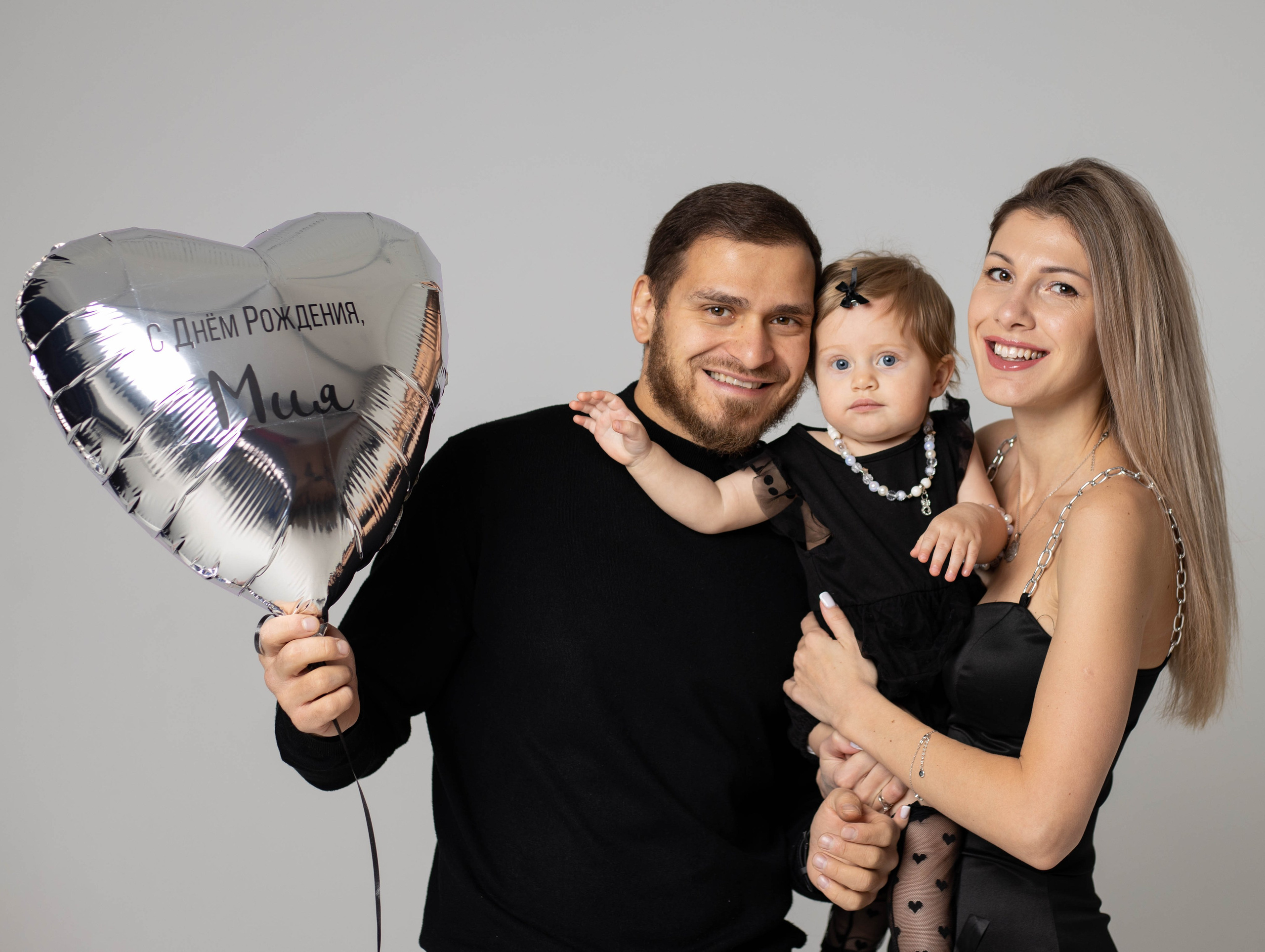 День рождения малышки Мии в кругу семьи. Фотограф Елена Варзиева