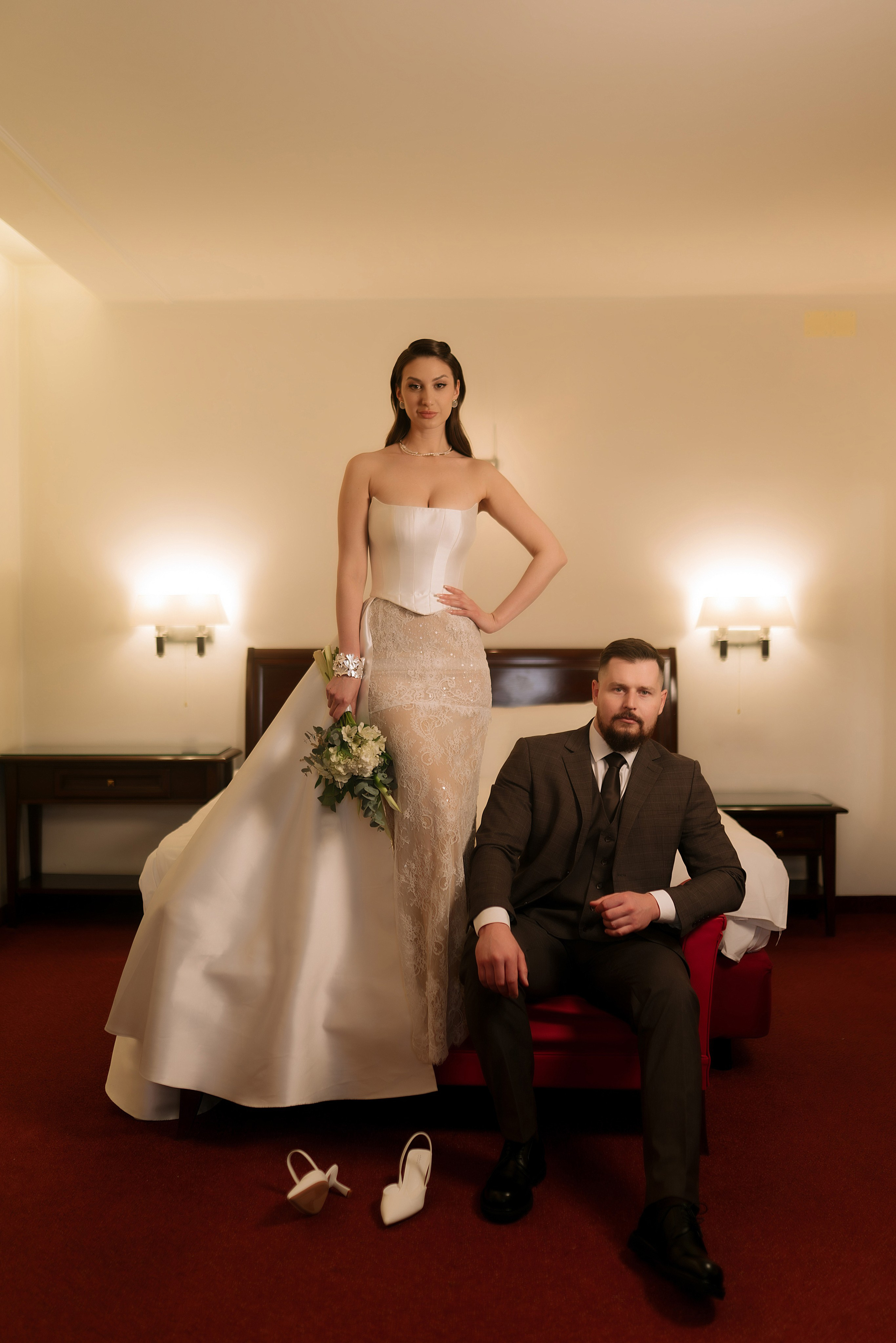 Утро жениха и невесты | Арина и Игорь в отеле Арт-бутик в Воронеже. Фотограф Карина Шмулёва. Воронеж и область