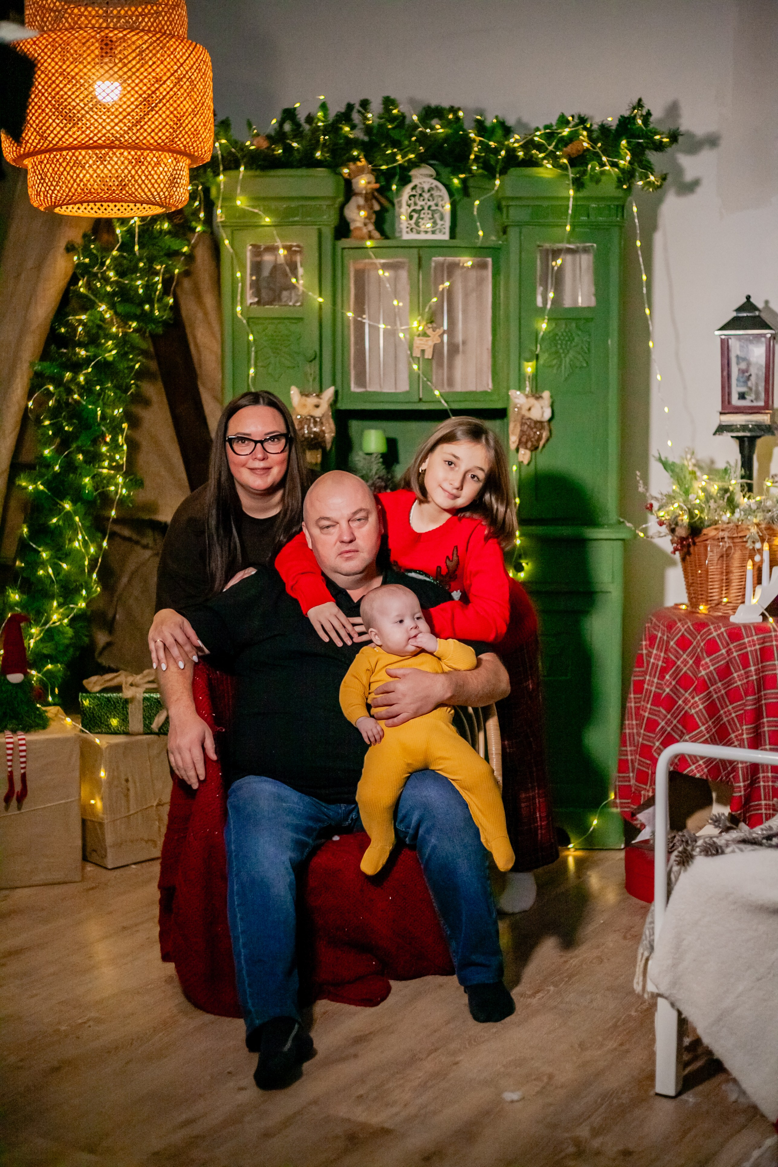 Ульяна и ее семья новый год 2024. Свадебный и семейный фотограф в Армавире