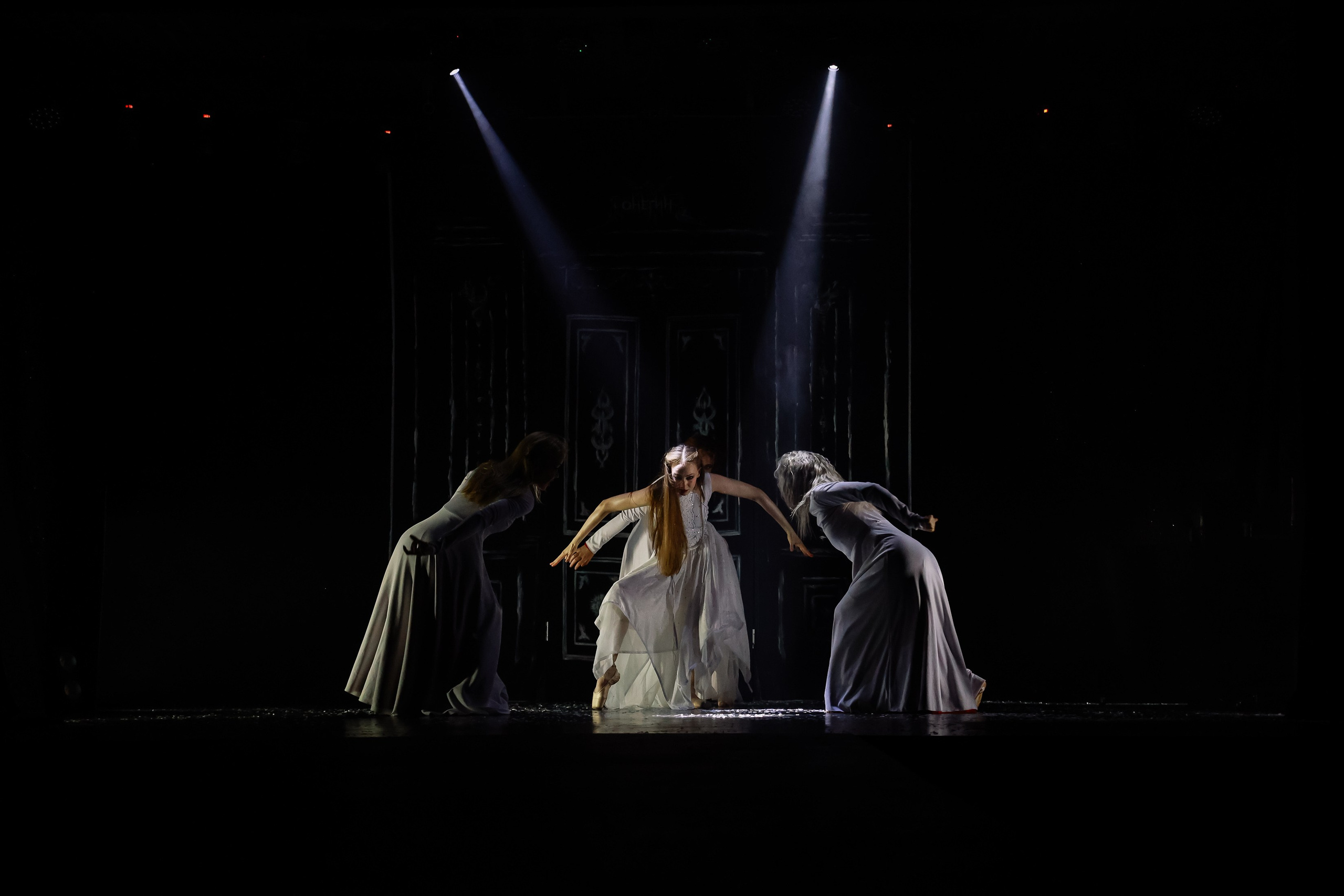 Пластический спектакль Онегин _ IVEX. Фотограф Юлия Мальцева