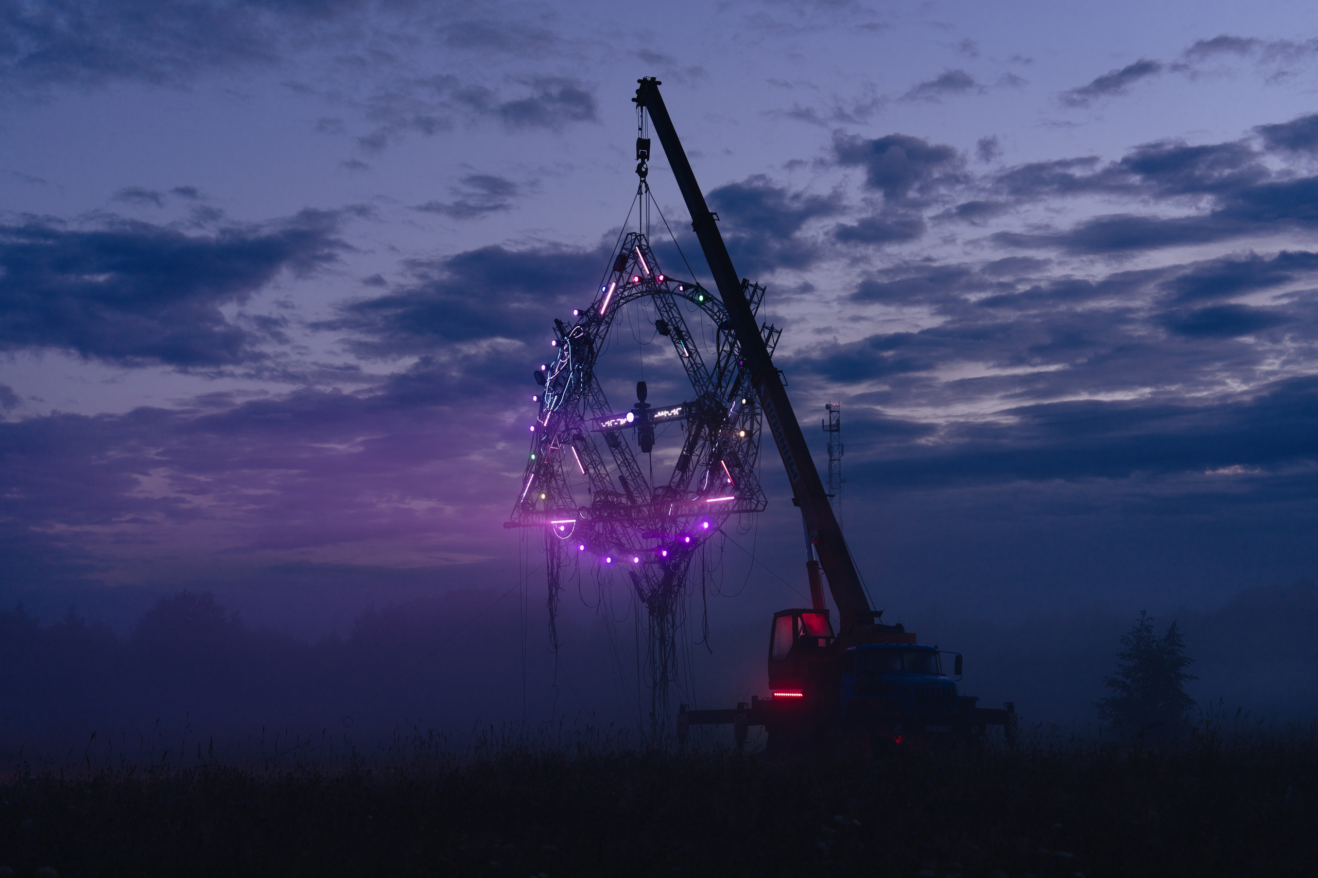 Outline 2024. @tomrus: Рустам Шагиморданов — фотограф