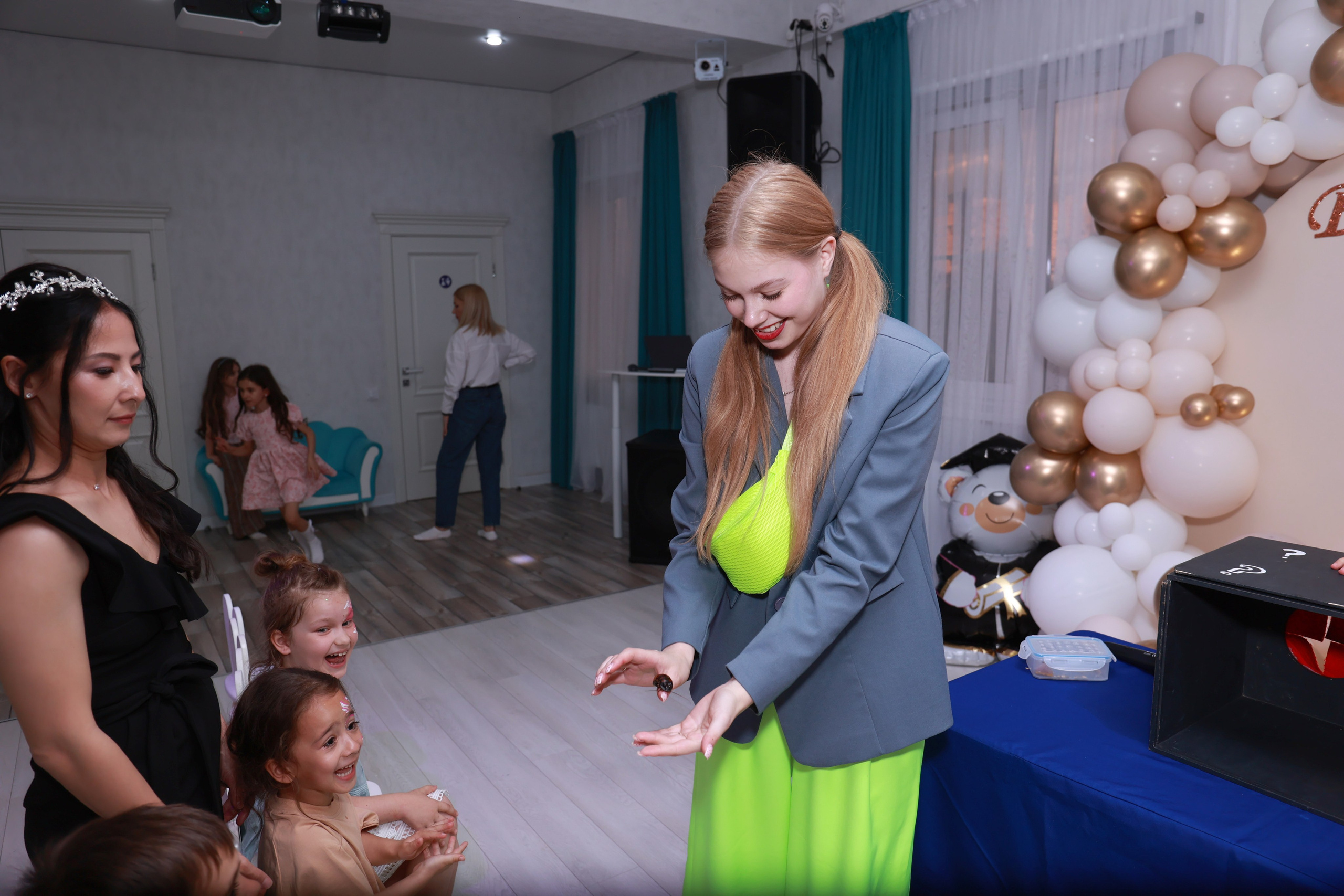 Выпускной в Fantasy hall. Детский семейный фотограф Краснодар