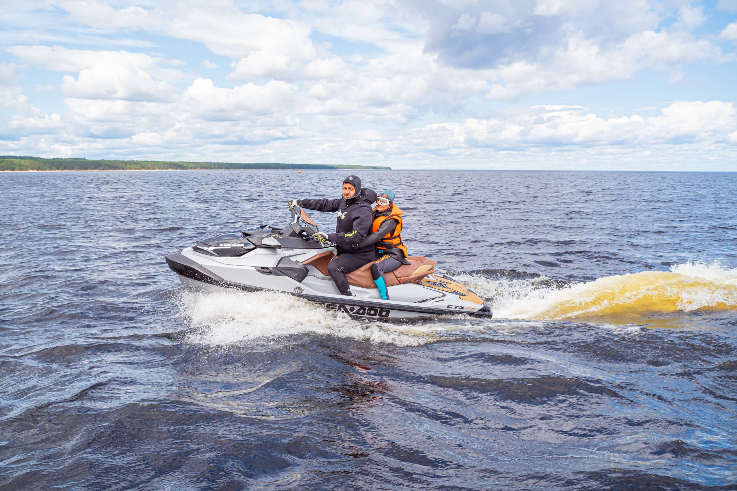 Гидровыезд в Коневский мужской монастырь. Свадебный, семейный, портретный, репортажный фотограф в Санкт-Петербурге