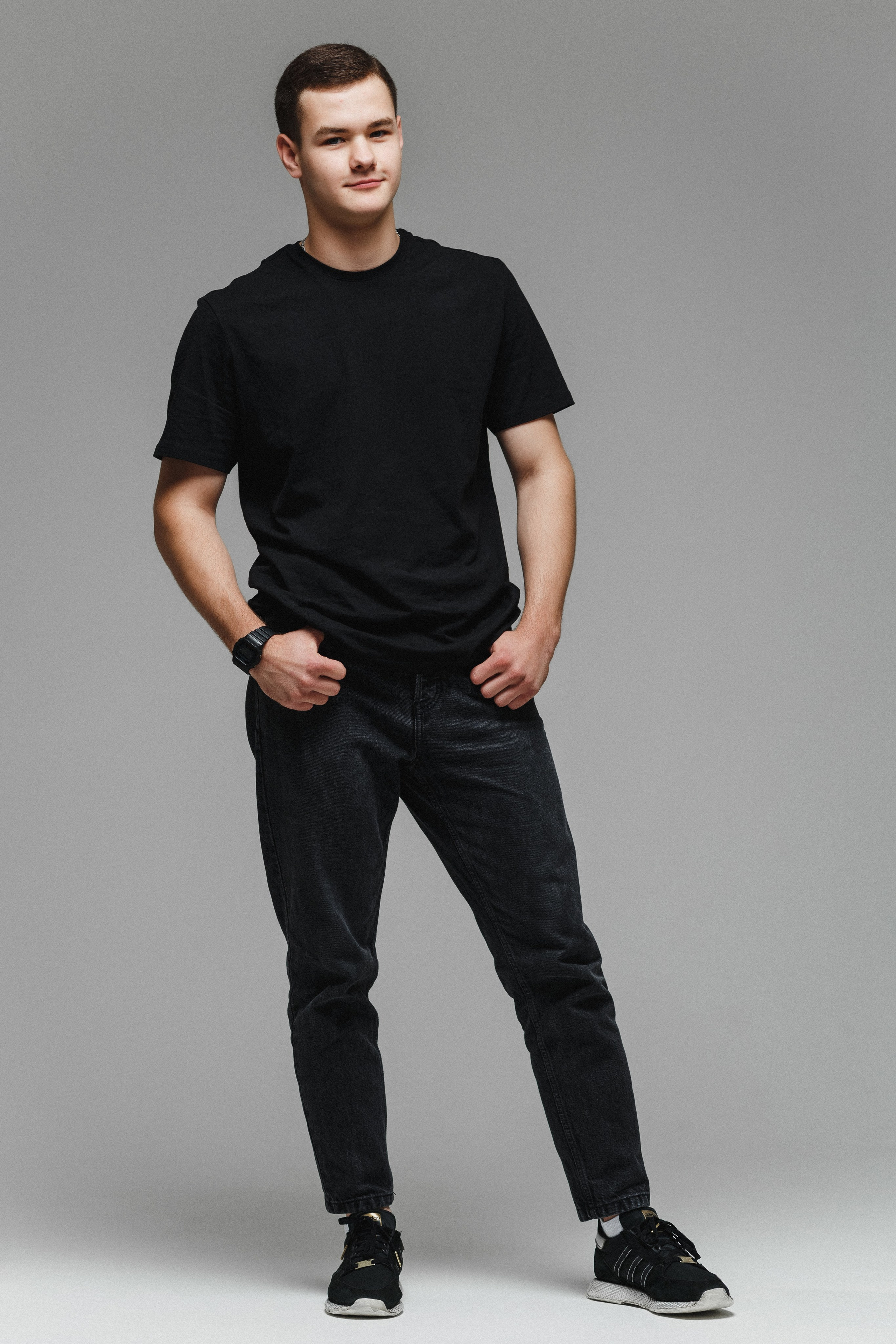 Портреты выпускников в фотостудии 'Faces' в Таганроге. Свадебный и семейный фотограф в Таганроге Бакарюк Антон