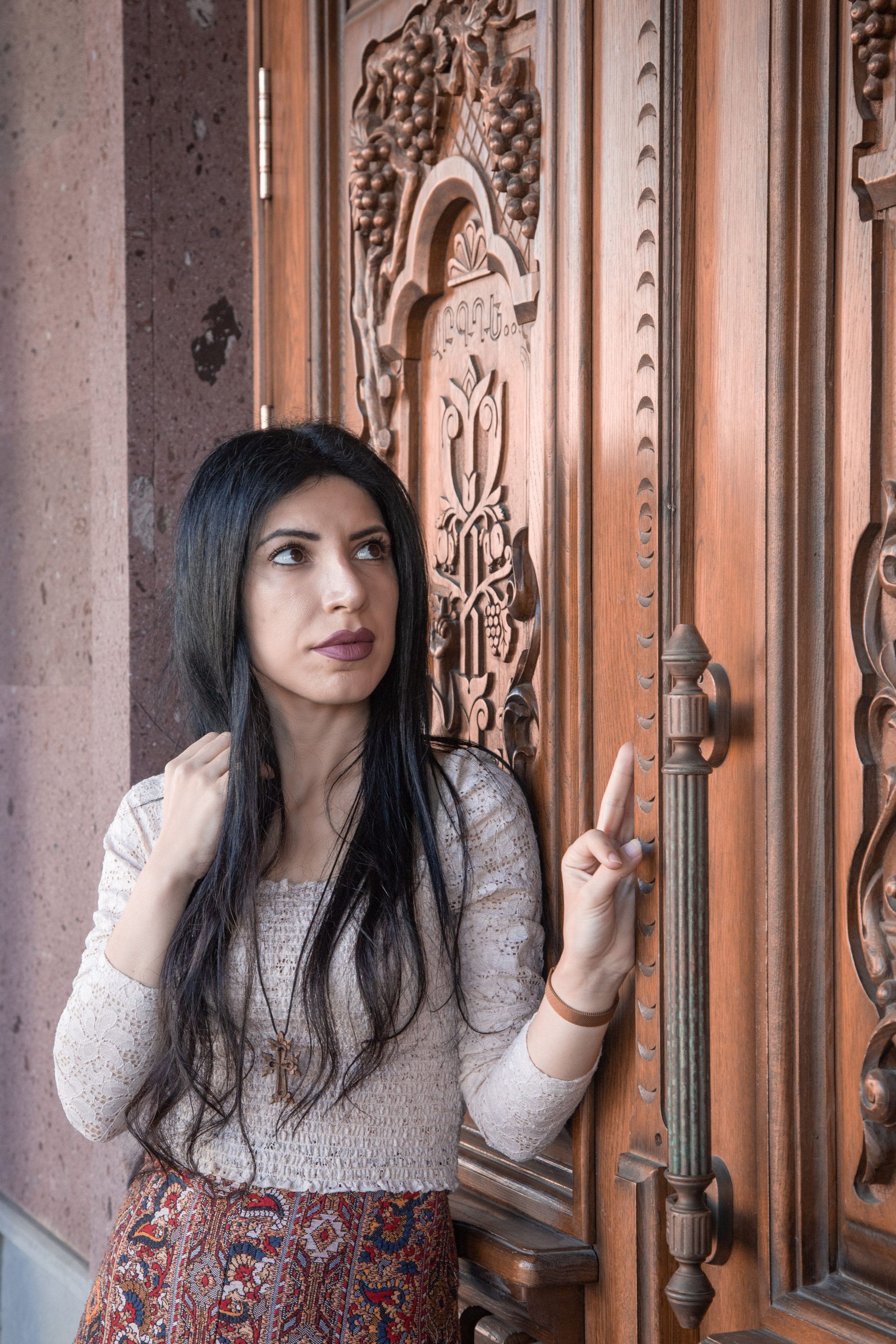 Mariam — прекрасная и Армянская Апостольская церковь. Краснодар. SAAVIK design — Керамика \ Зефирная флористика \Handmade\ Краснодар