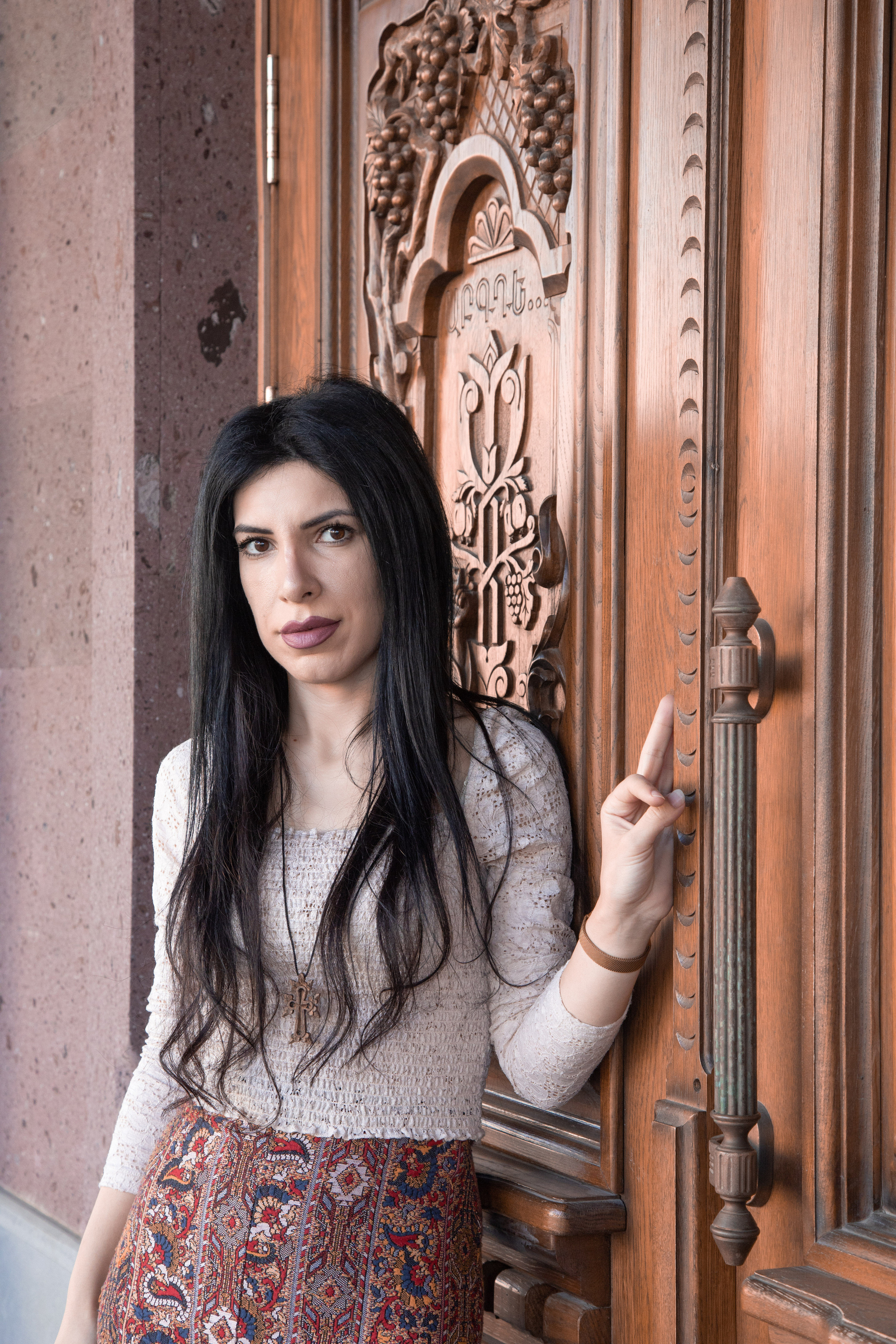 Mariam — прекрасная и Армянская Апостольская церковь. Краснодар. SAAVIK design — Керамика \ Зефирная флористика \Handmade\ Краснодар